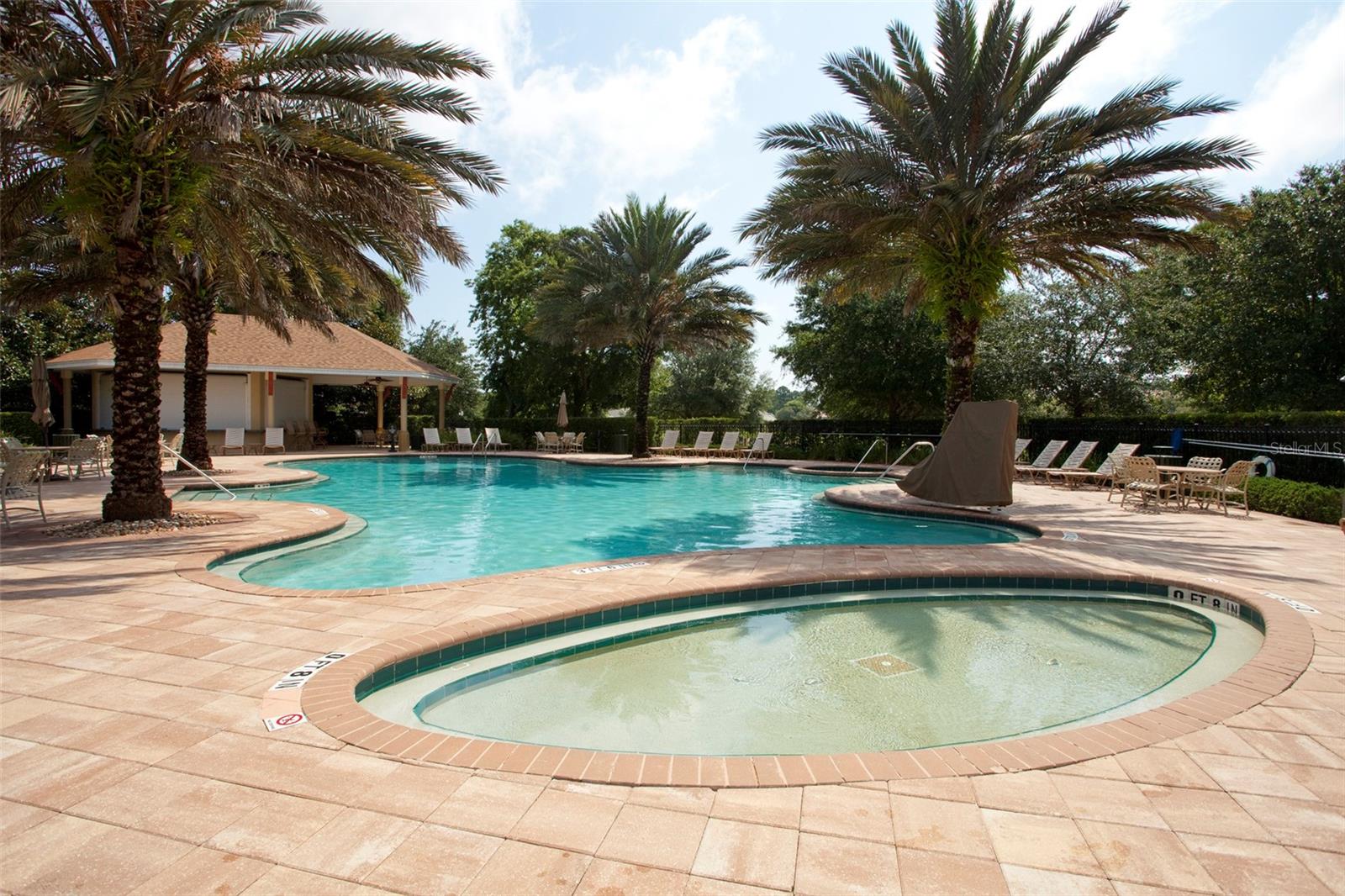 7 OASIS CIR