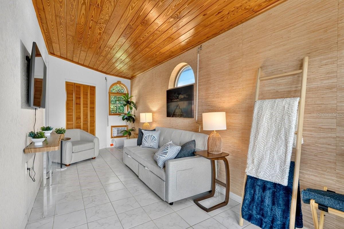 43 ATLANTIC DR