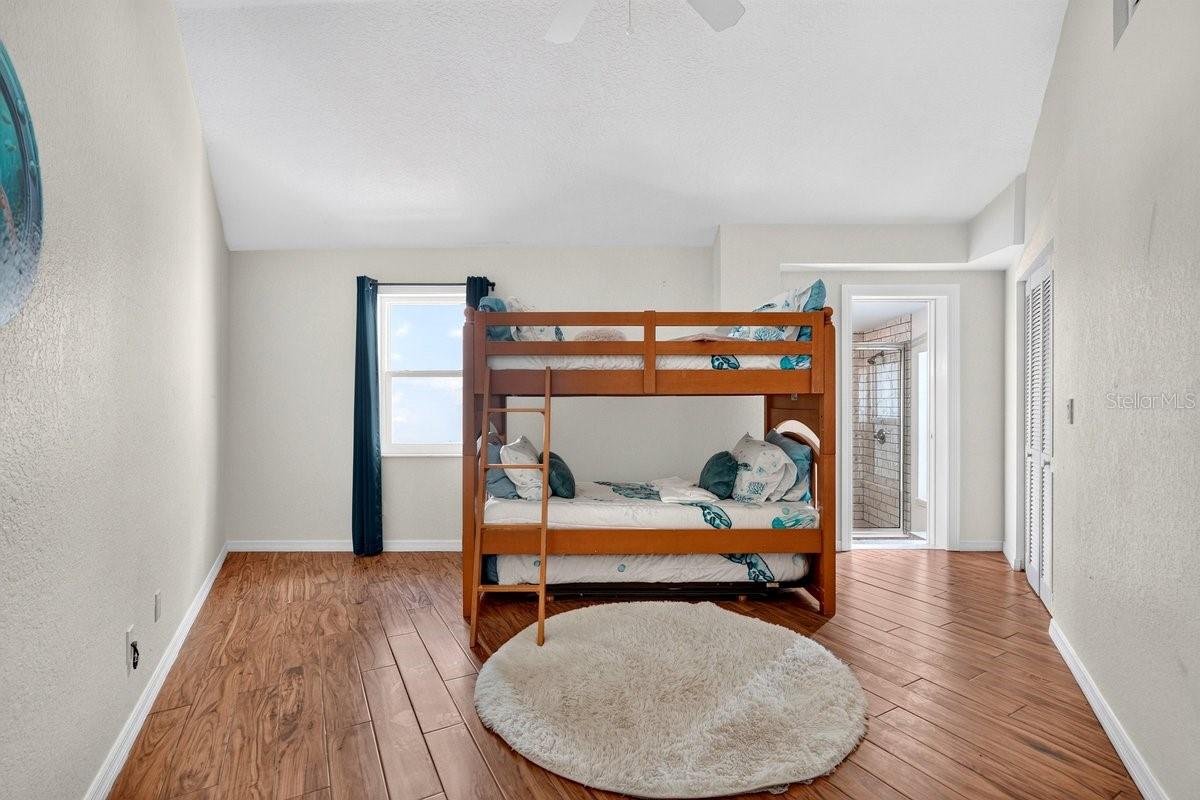 43 ATLANTIC DR