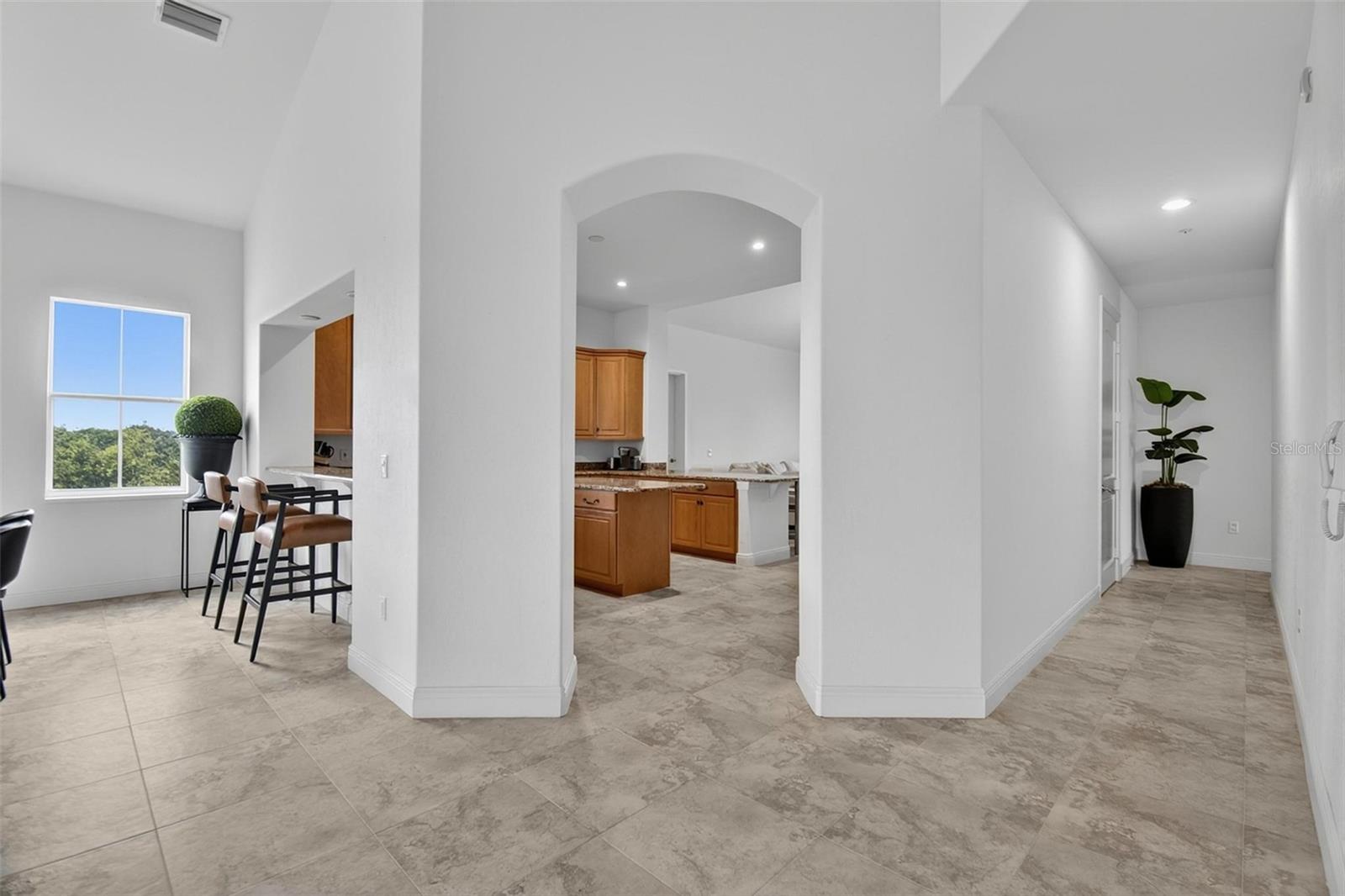 140 AVENUE DE LA MER #1703