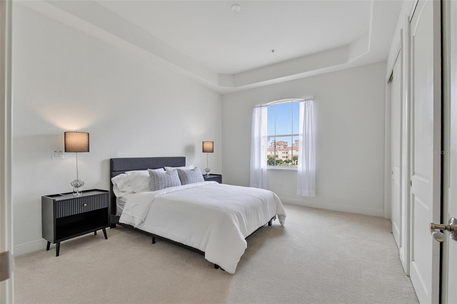140 AVENUE DE LA MER #1703