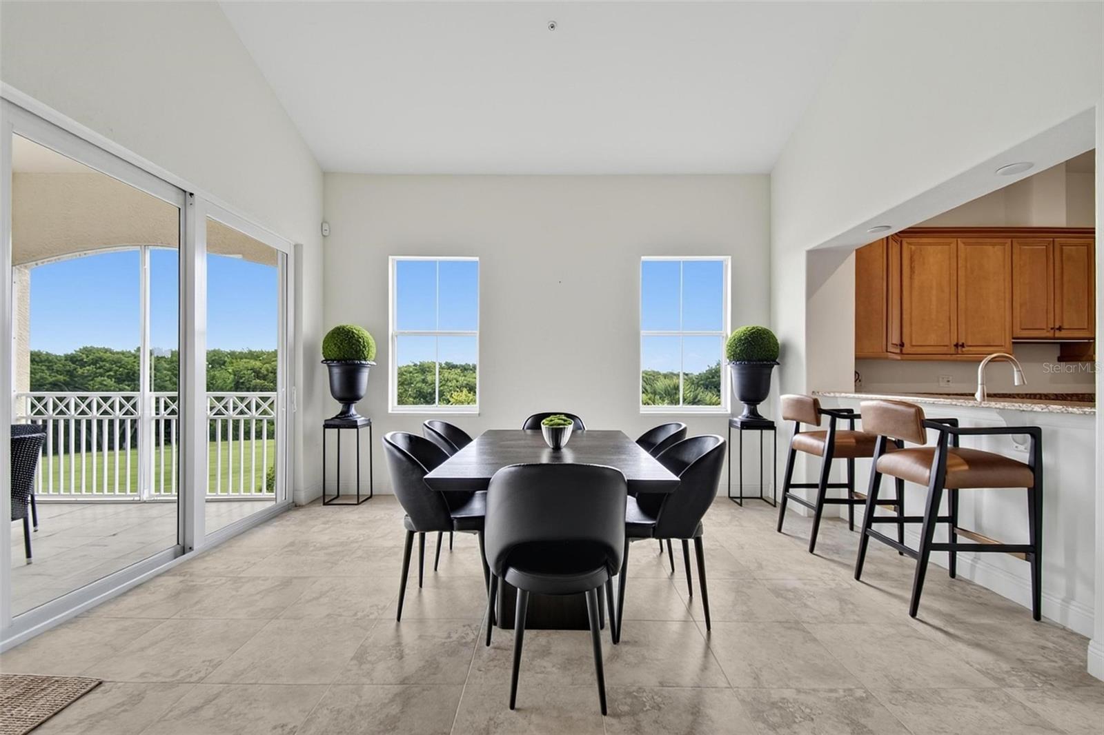 140 AVENUE DE LA MER #1703