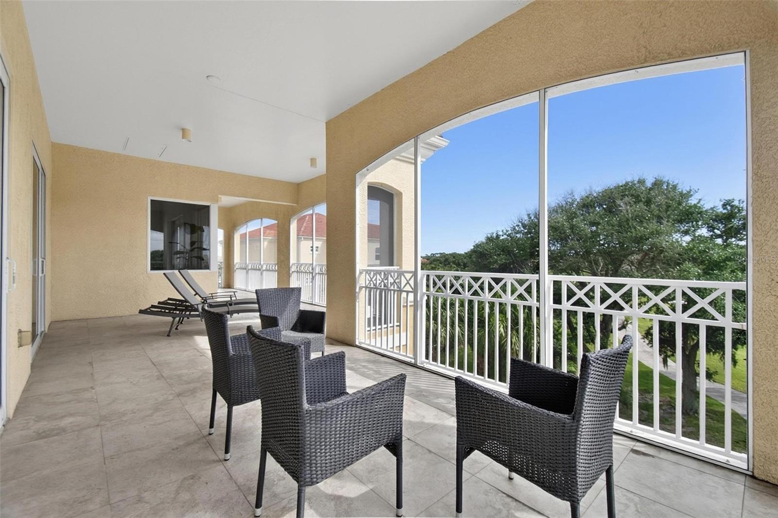 140 AVENUE DE LA MER #1703