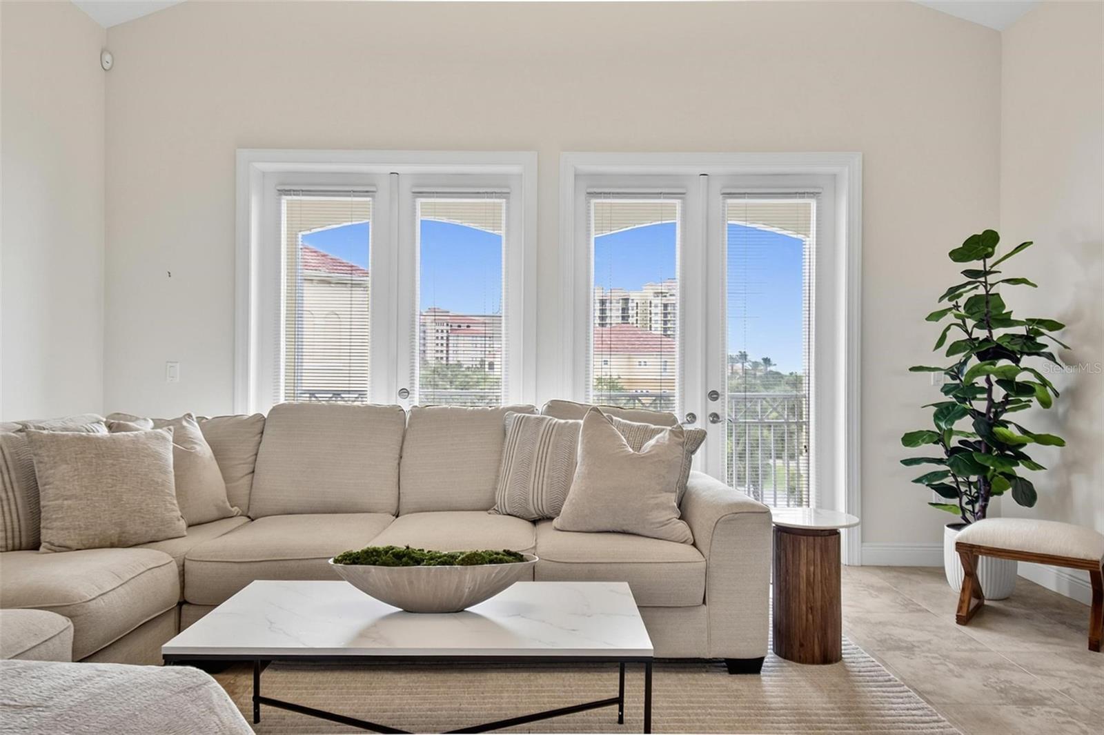 140 AVENUE DE LA MER #1703