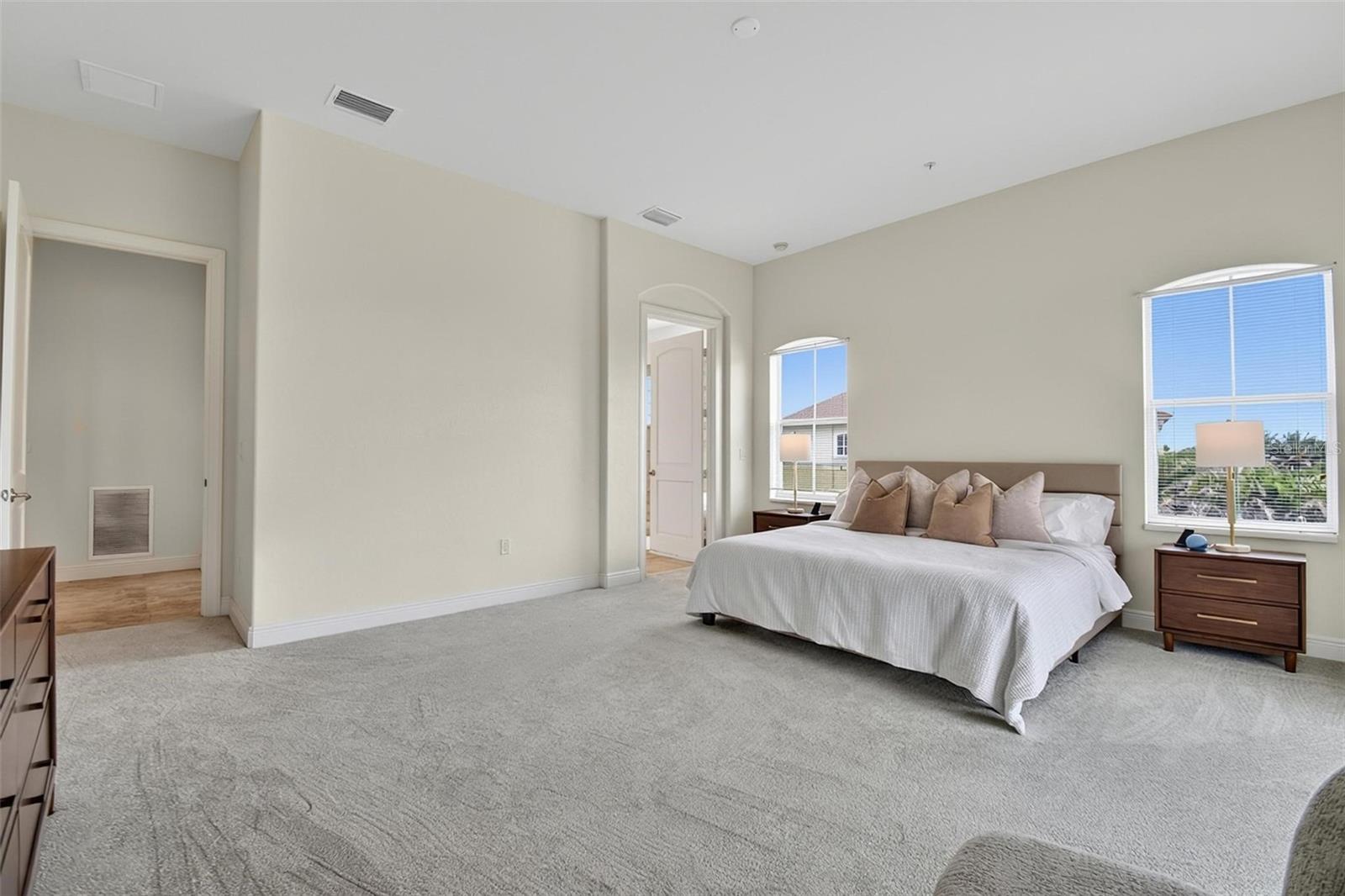 140 AVENUE DE LA MER #1703