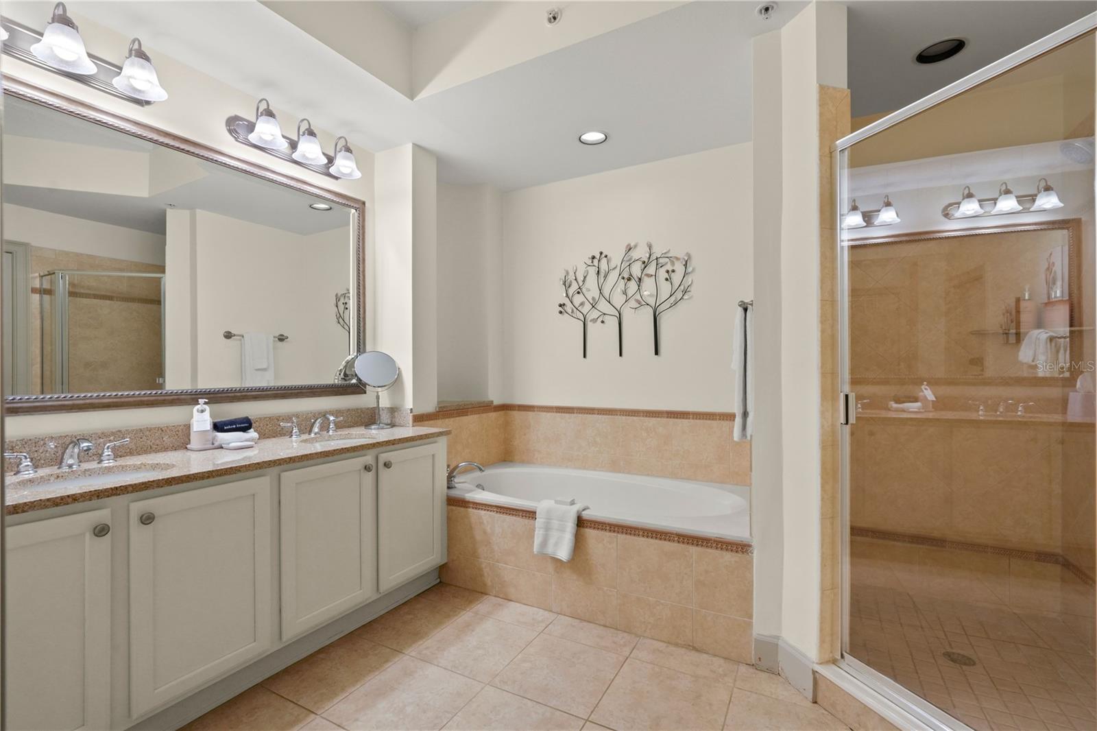 102 YACHT HARBOR DR #478