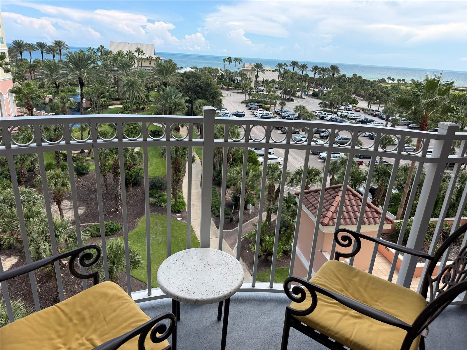 200 OCEAN CREST DR #427