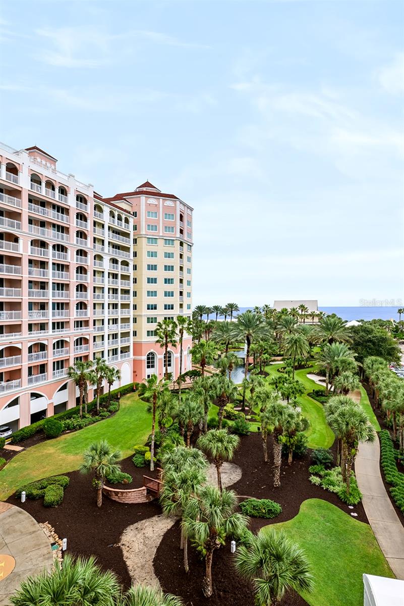 200 OCEAN CREST DR #427