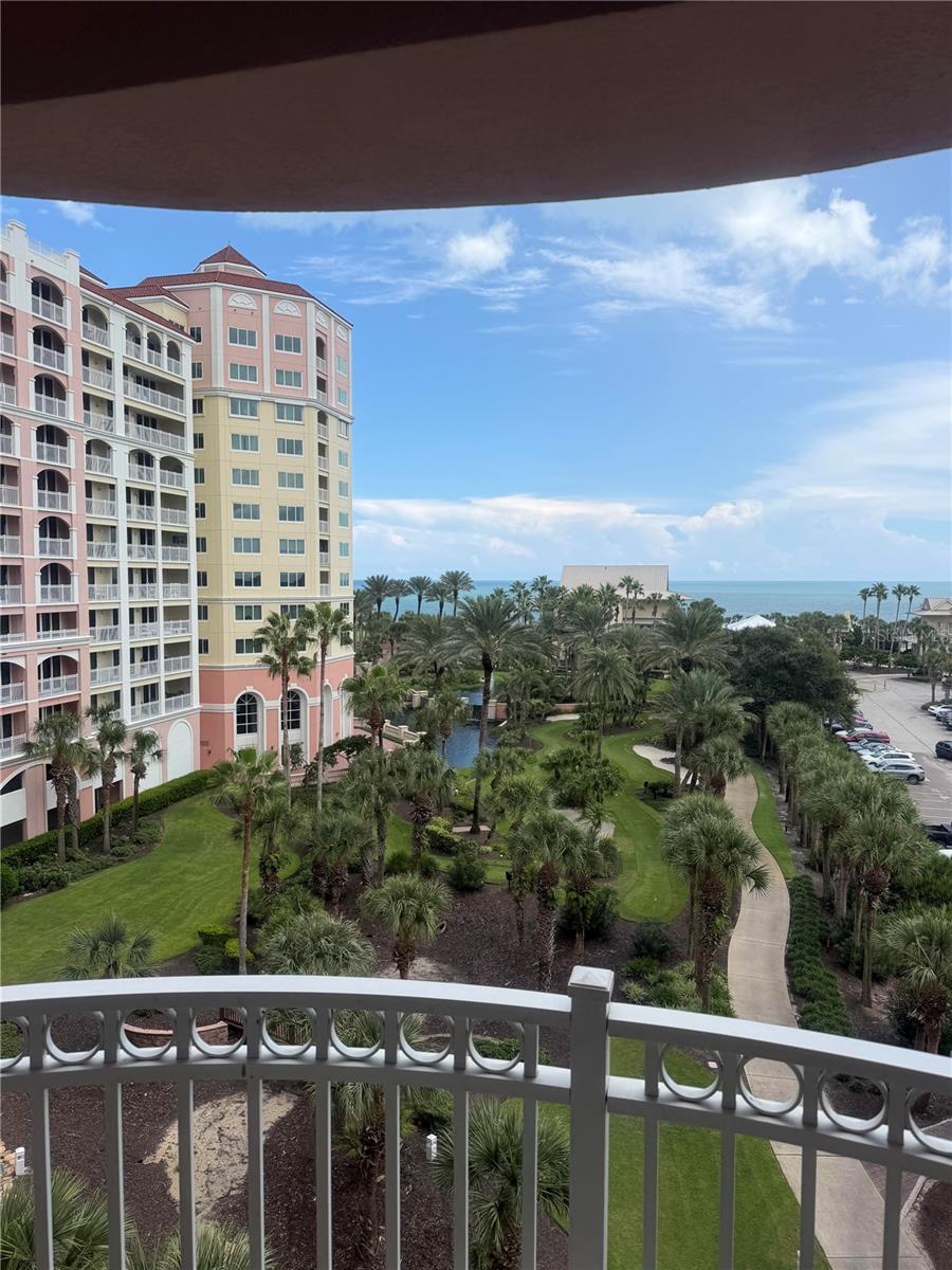 200 OCEAN CREST DR #427