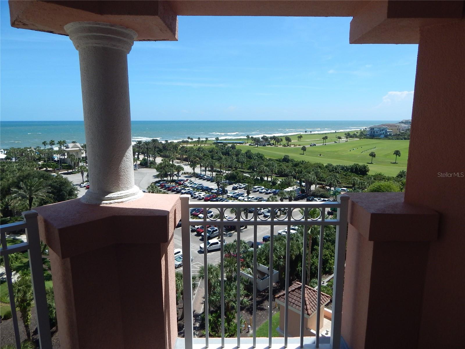 200 OCEAN CREST DR #724