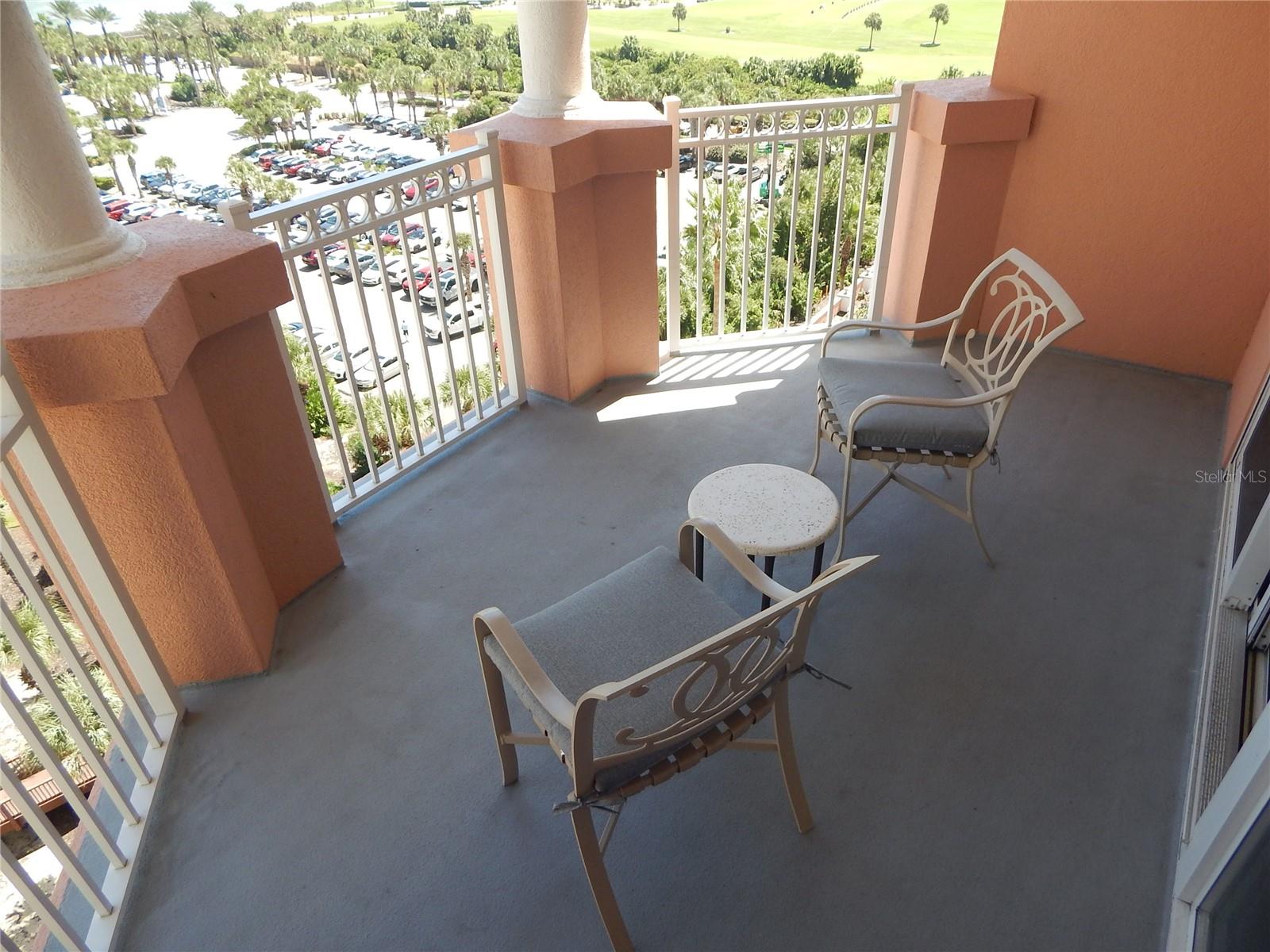 200 OCEAN CREST DR #724