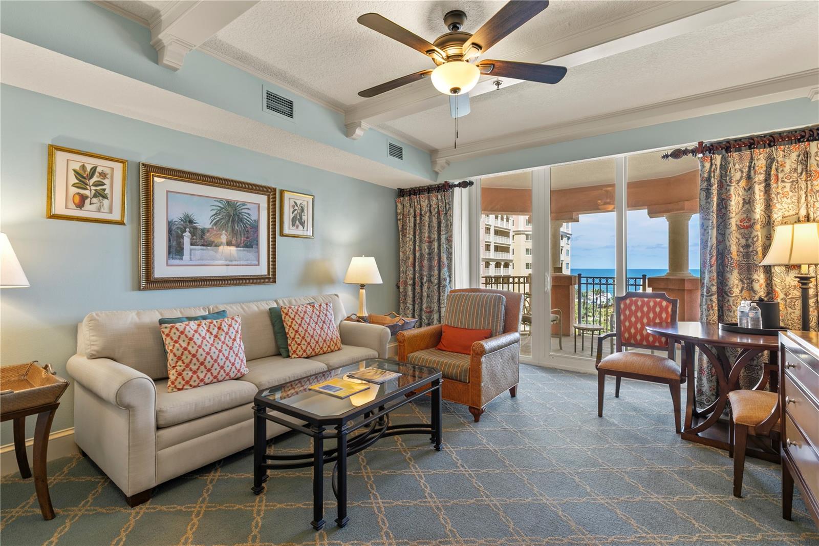 200 OCEAN CREST DR #724