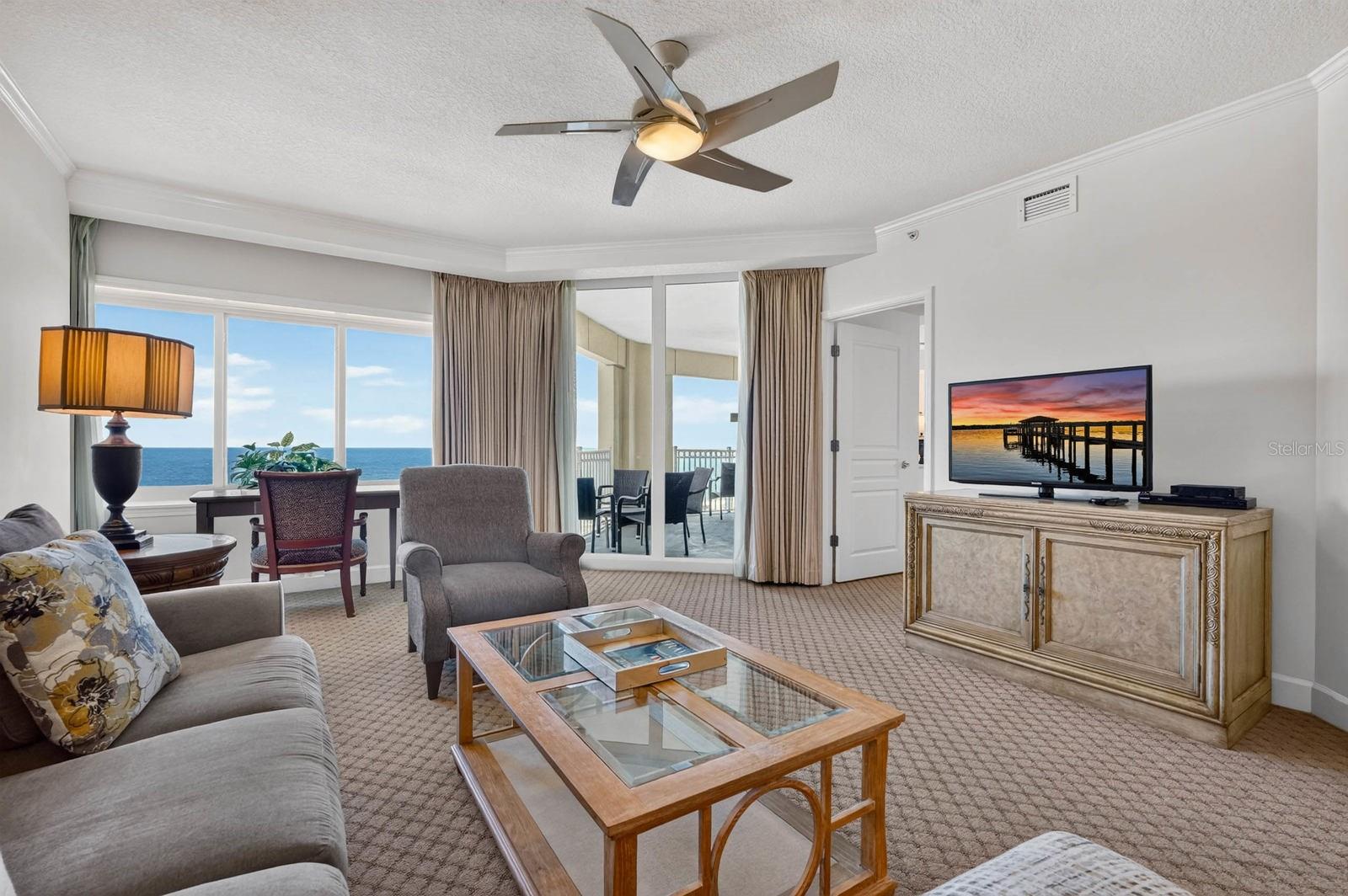 200 OCEAN CREST DR #813