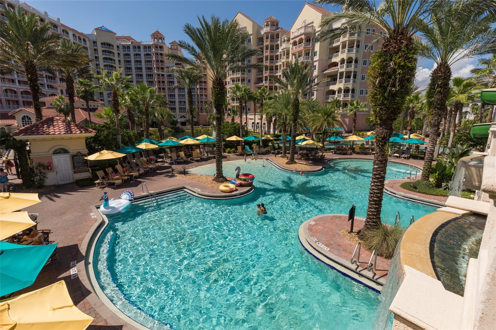 200 OCEAN CREST DR #813