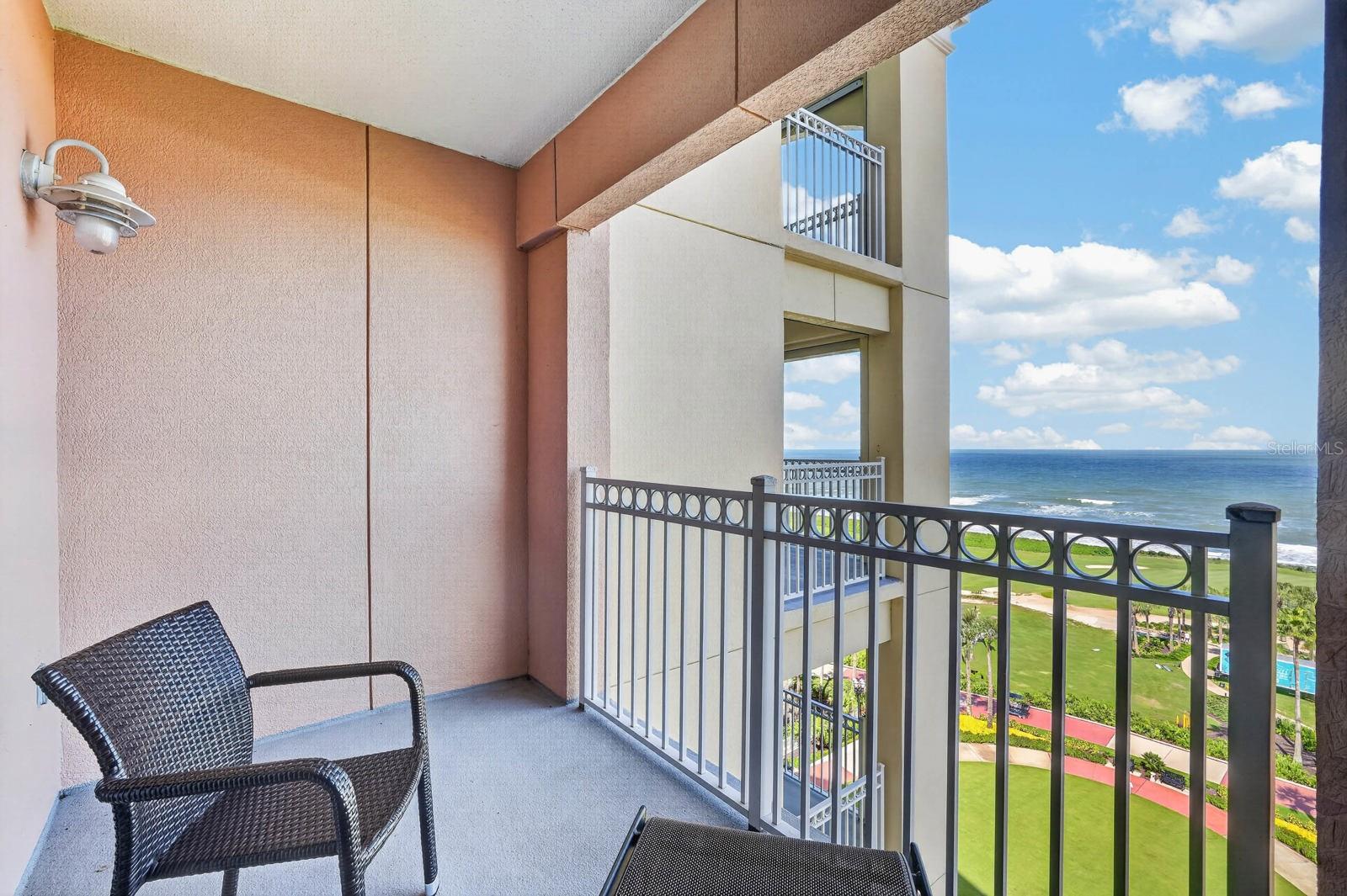 200 OCEAN CREST DR #813