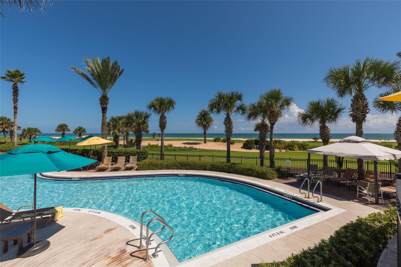 200 OCEAN CREST DR #813