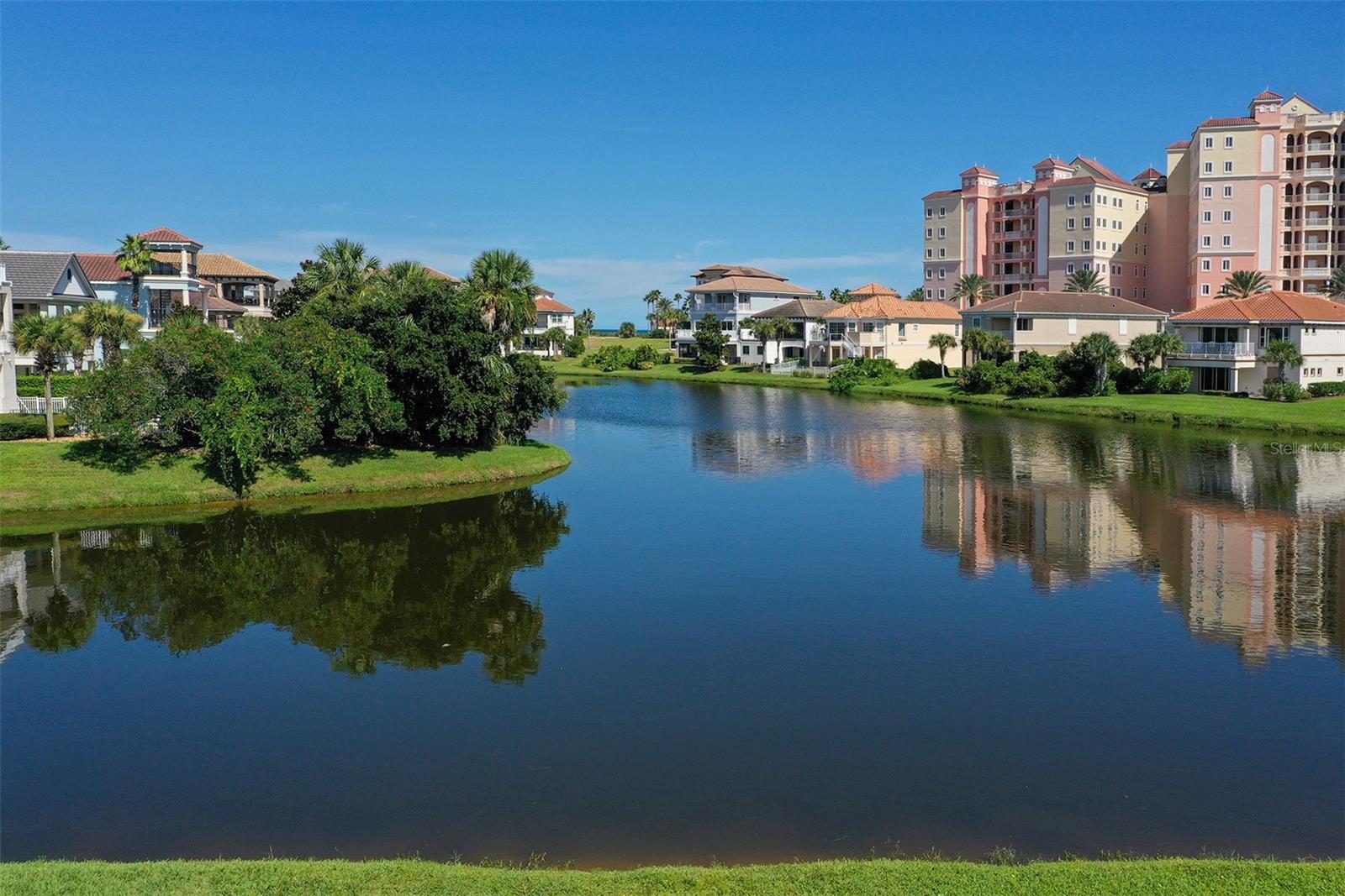 22 NORTHSHORE DR