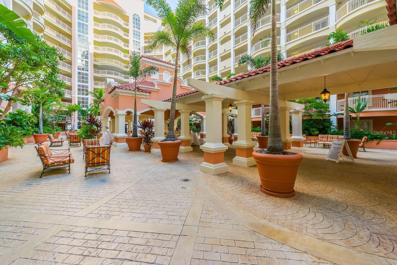 22 NORTHSHORE DR