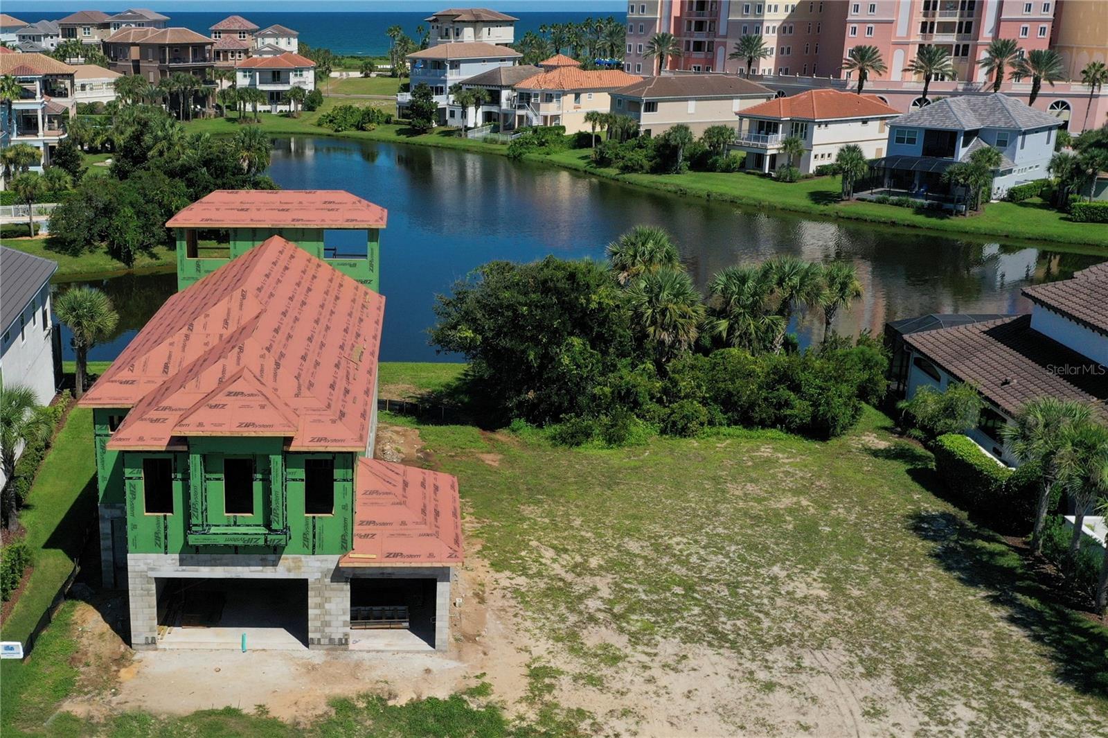22 NORTHSHORE DR