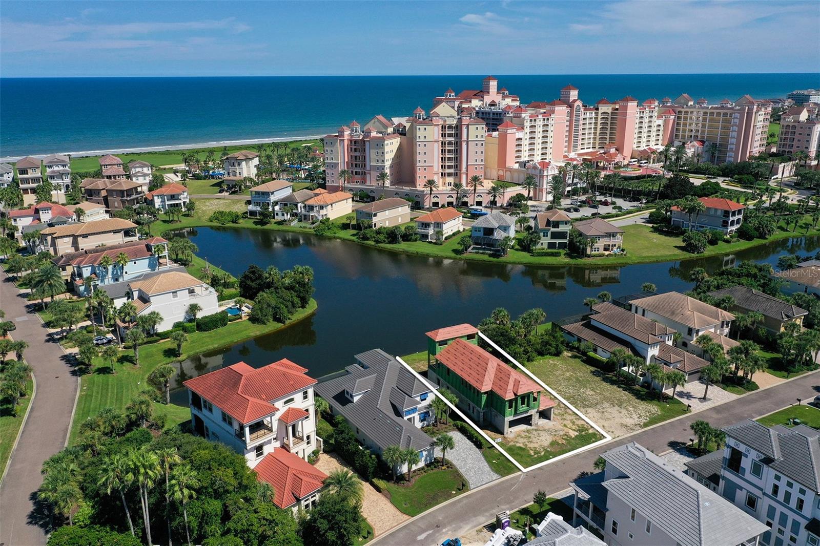 22 NORTHSHORE DR