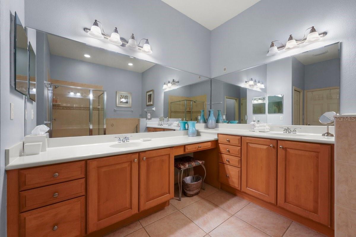 55 OCEAN CREST WAY #911