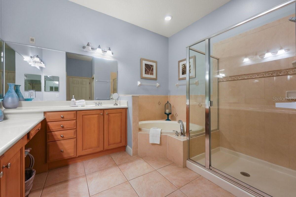 55 OCEAN CREST WAY #911