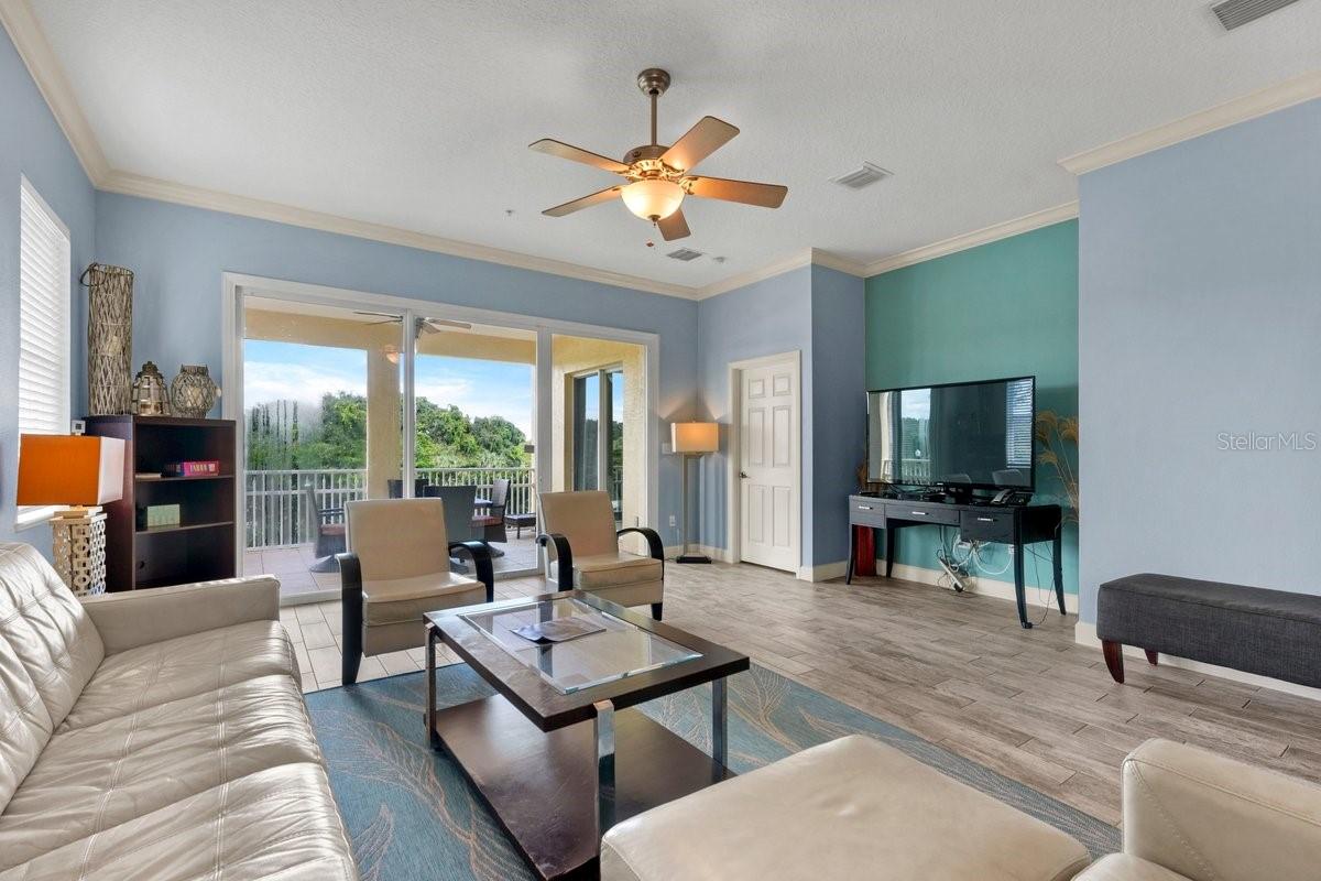 55 OCEAN CREST WAY #911