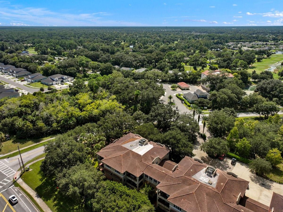 114 CLUB HOUSE DR #305