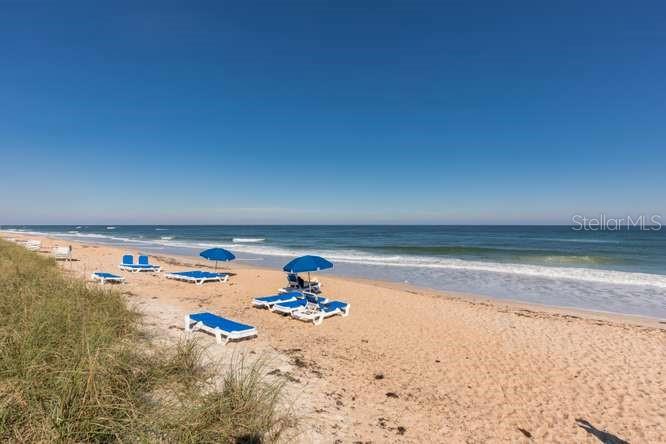 200 OCEAN CREST DR #256