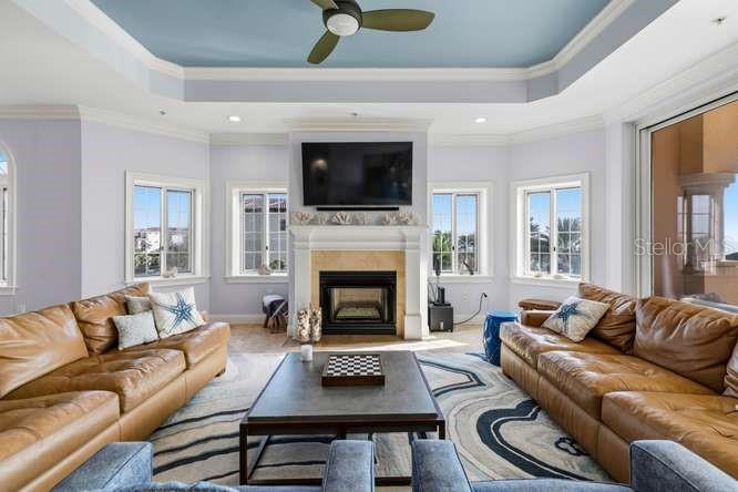 200 OCEAN CREST DR #256