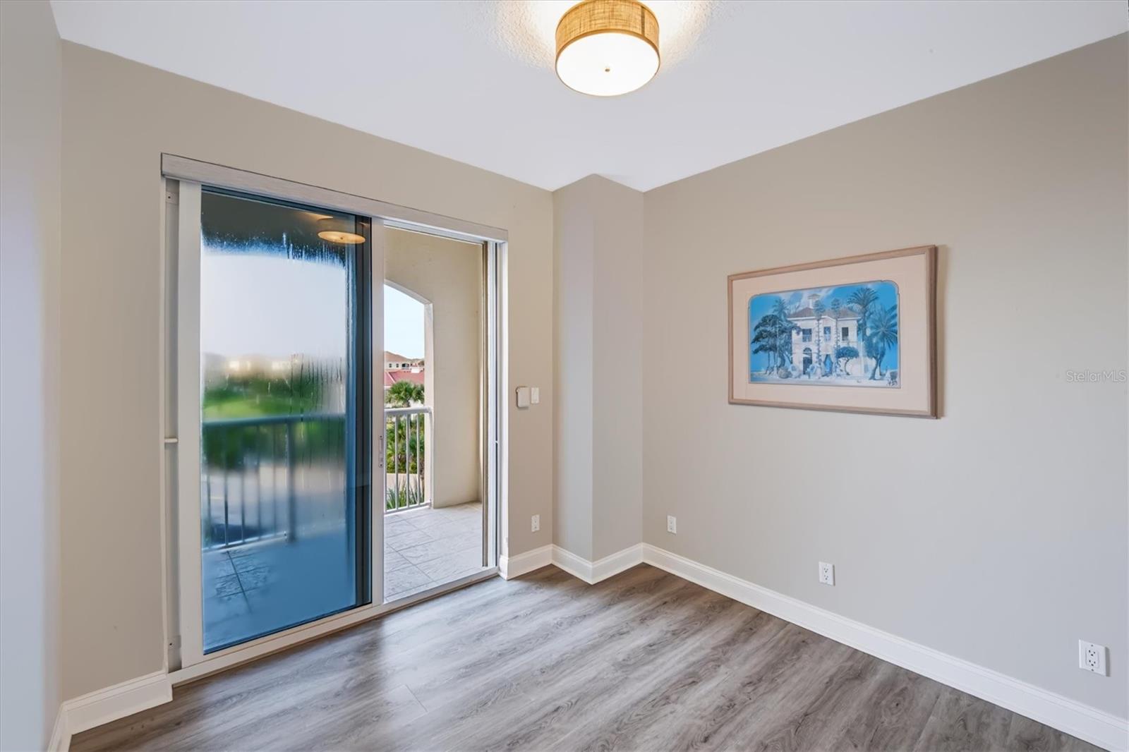 11 AVENUE DE LA MER #1207