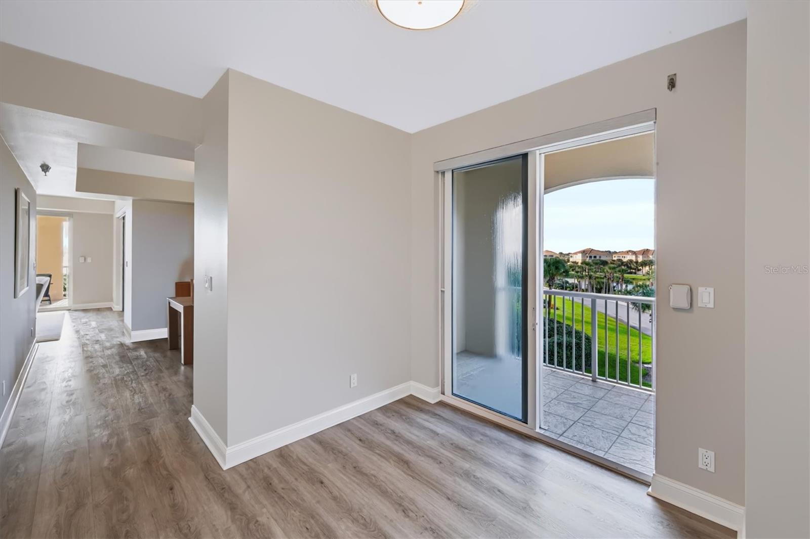 11 AVENUE DE LA MER #1207