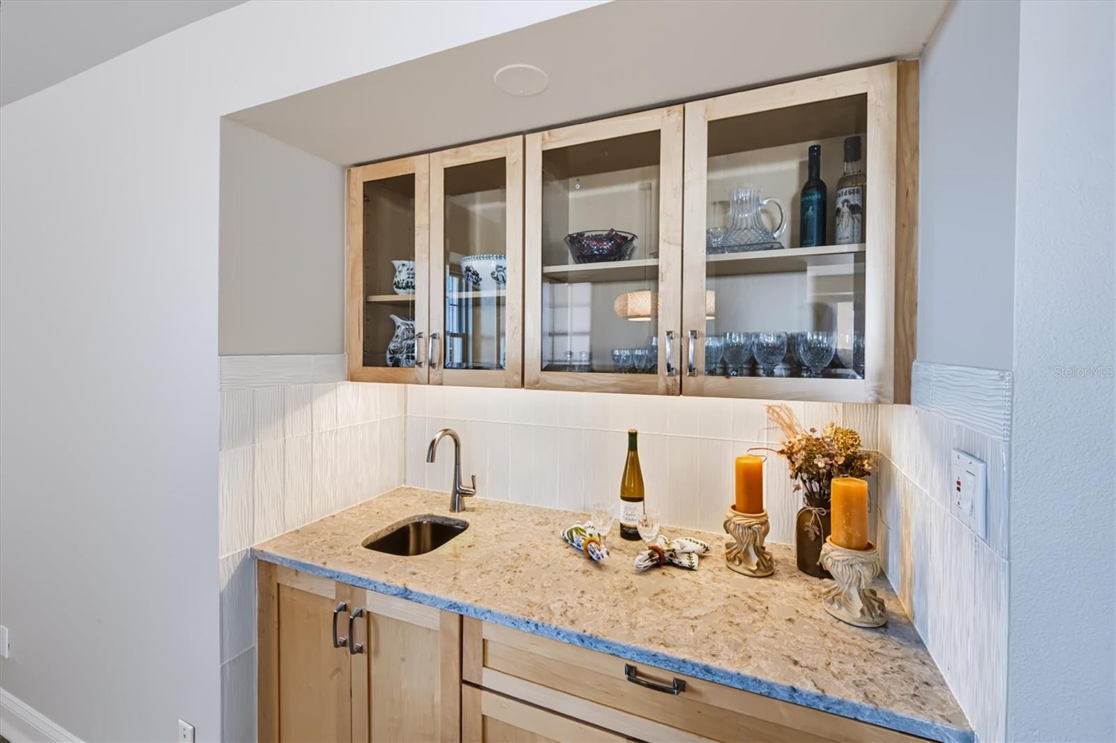 11 AVENUE DE LA MER #1207