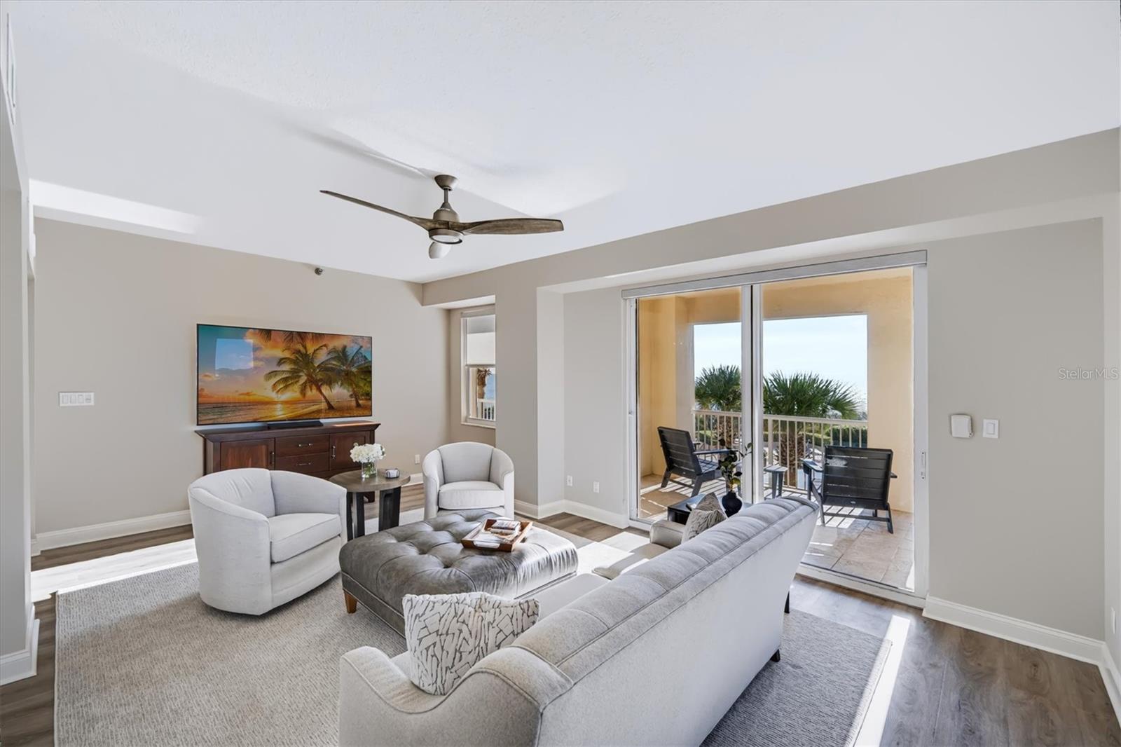 11 AVENUE DE LA MER #1207