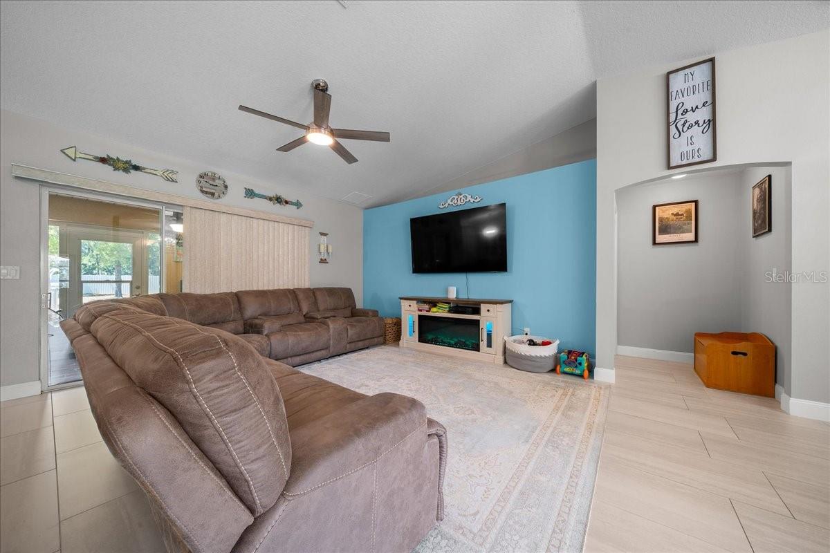 5321 SW 115TH LOOP
