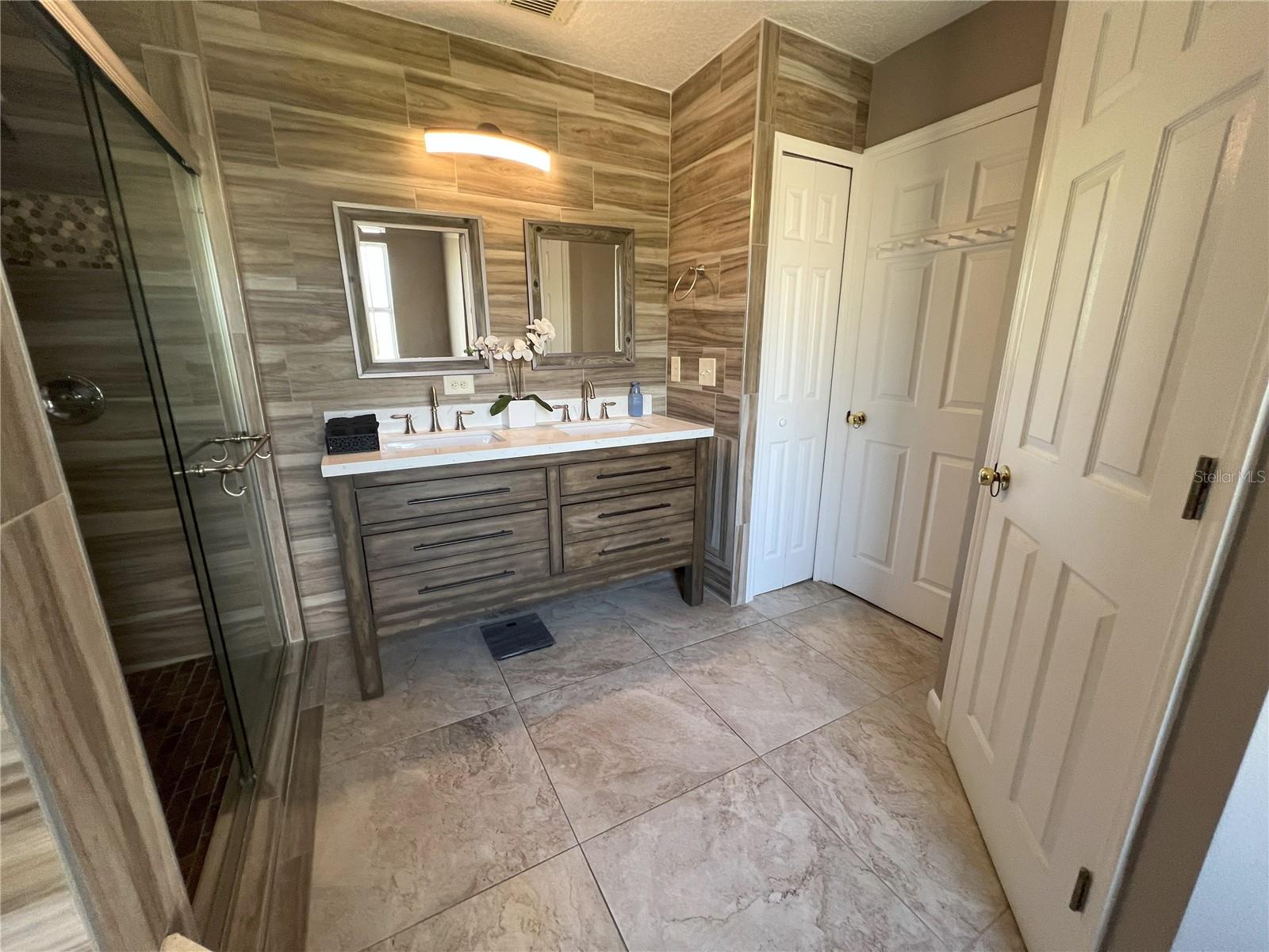 14963 YORKSHIRE RUN DR