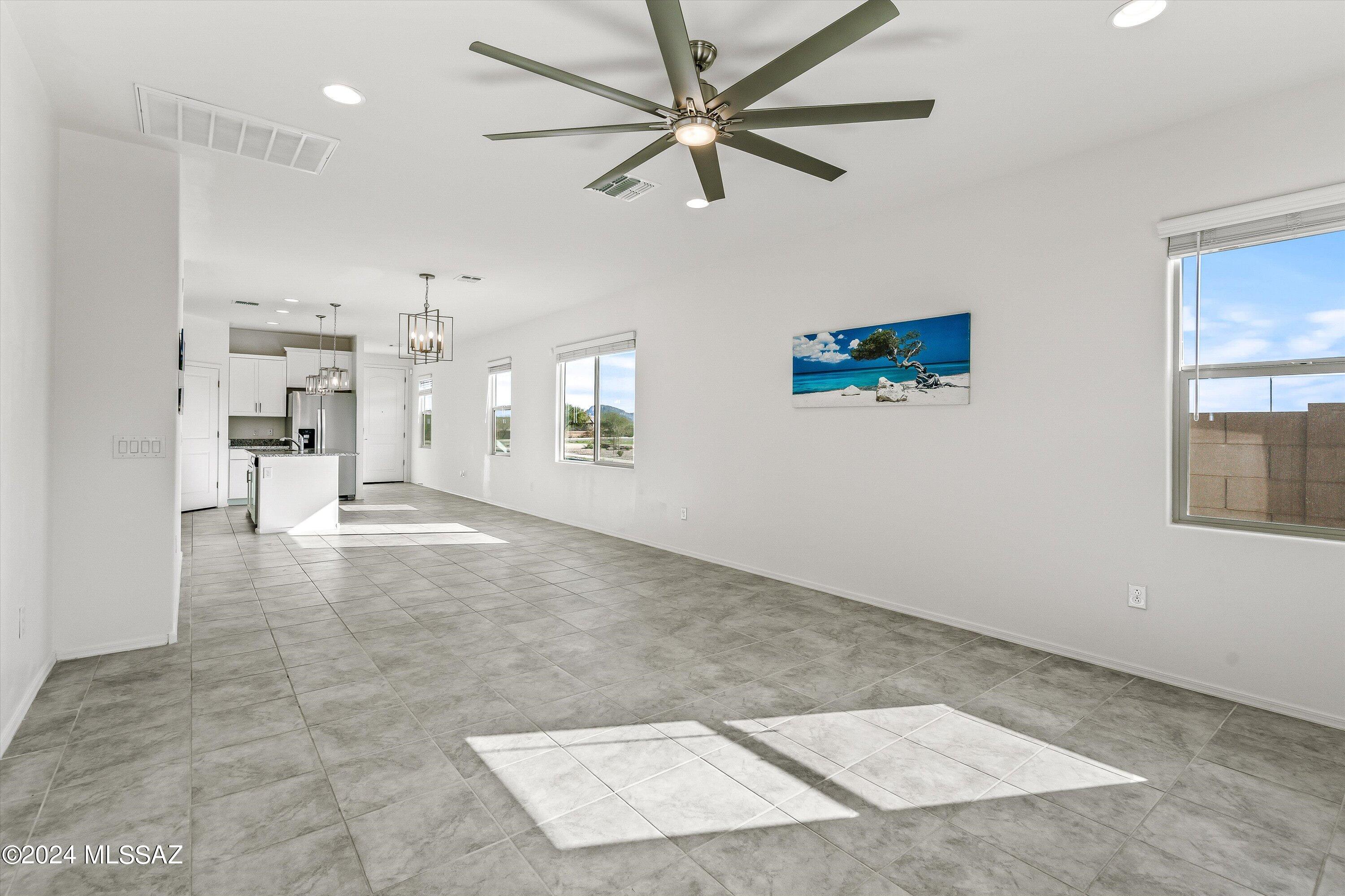 6977 W Ferntree Lane