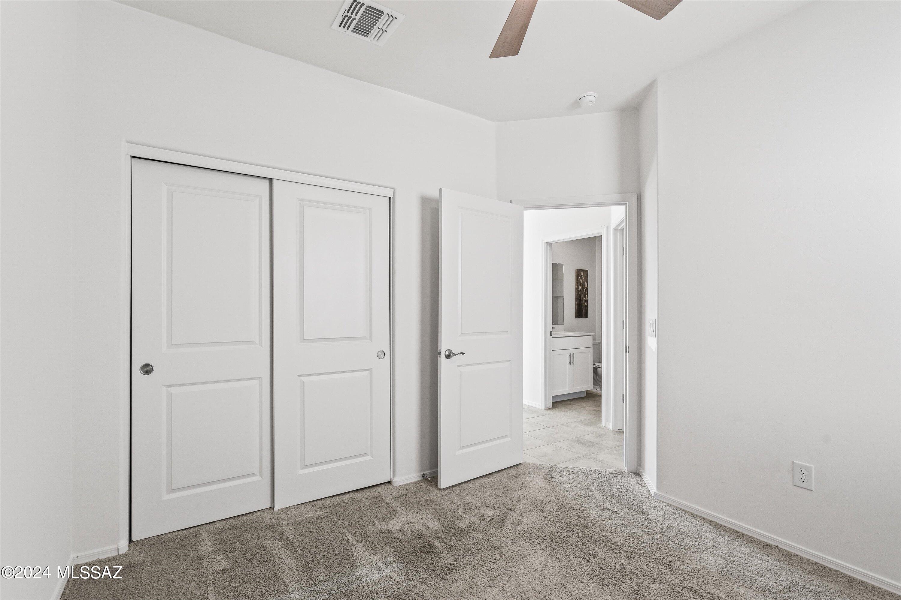 6977 W Ferntree Lane