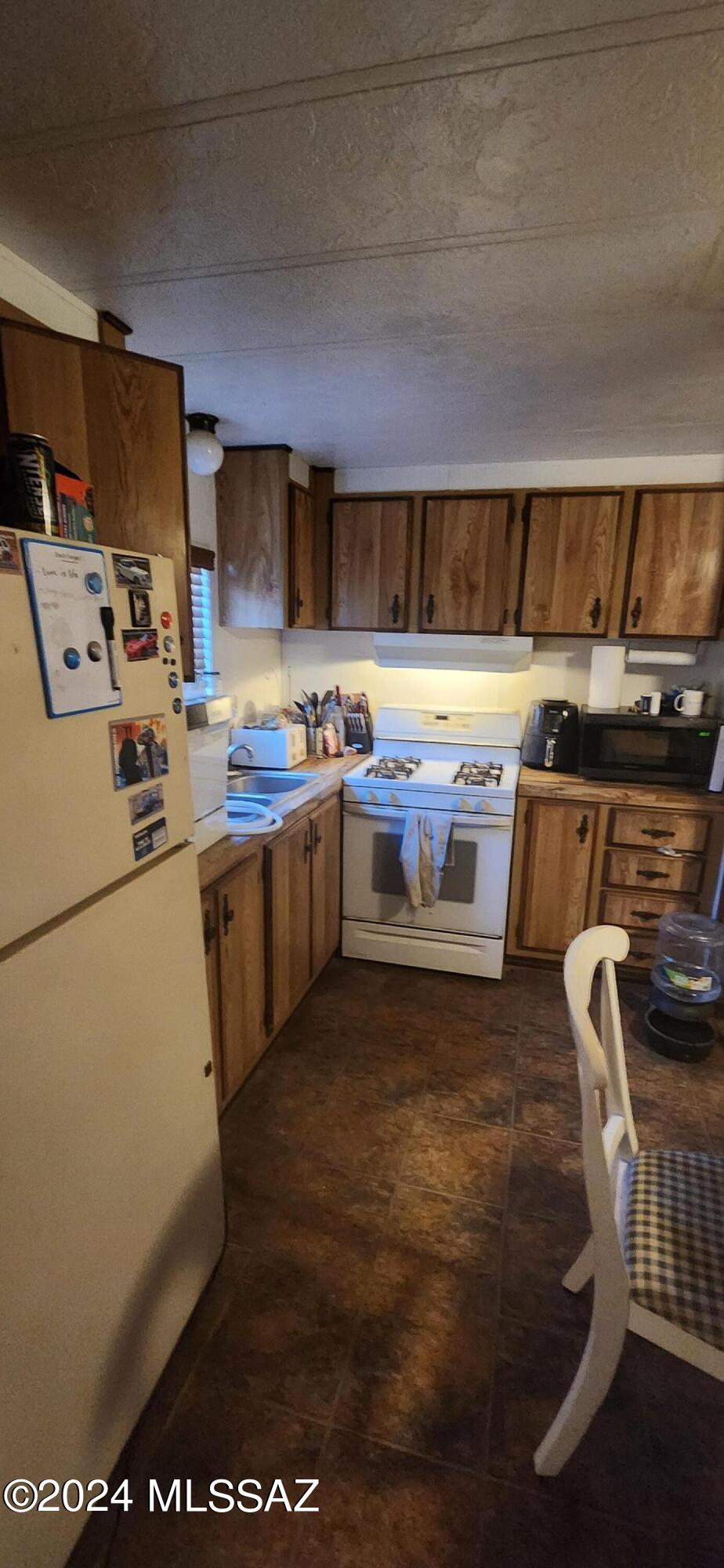 6465 N Hot Desert Trail