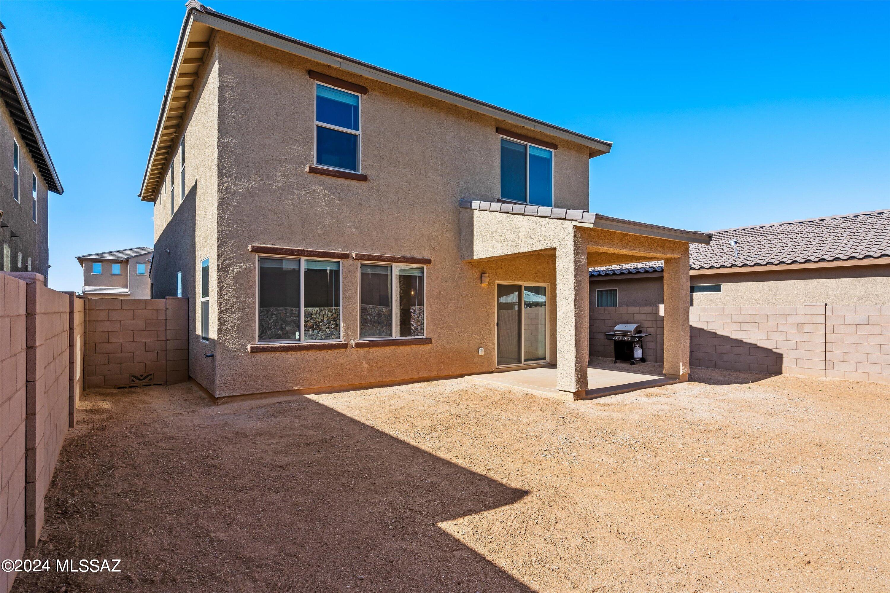 6941 W Hedge Rose Drive