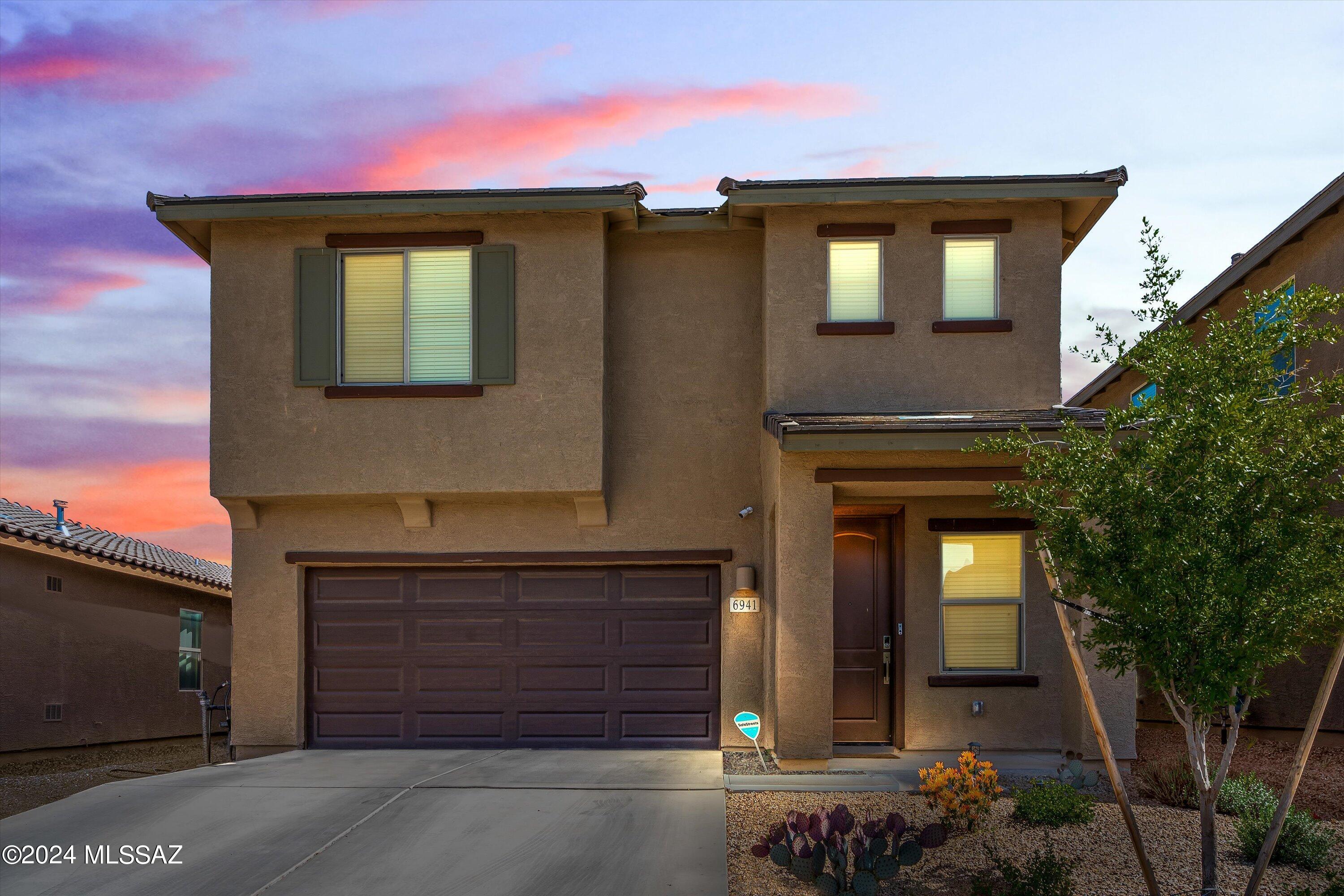 6941 W Hedge Rose Drive