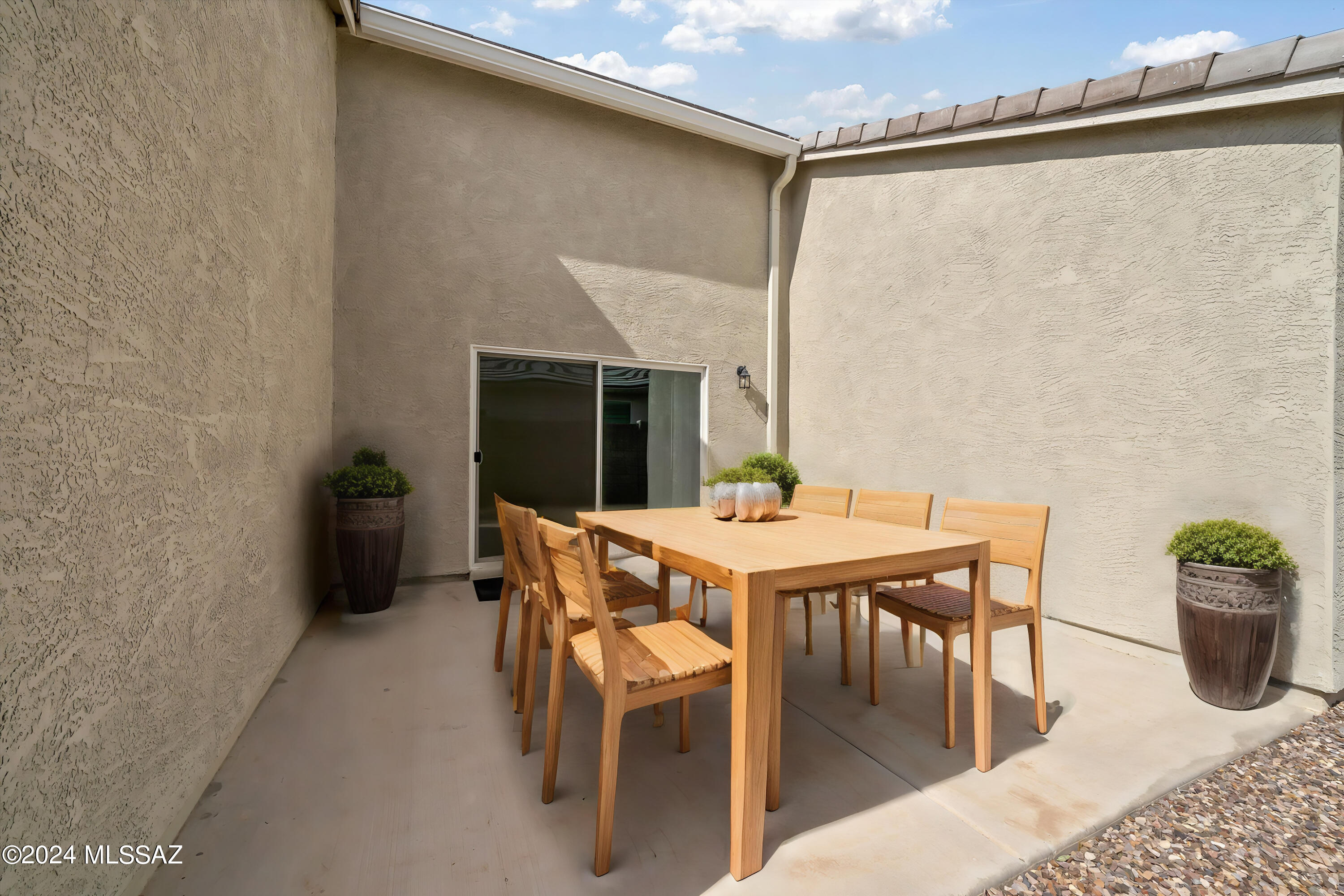 36990 N Aleutian Drive