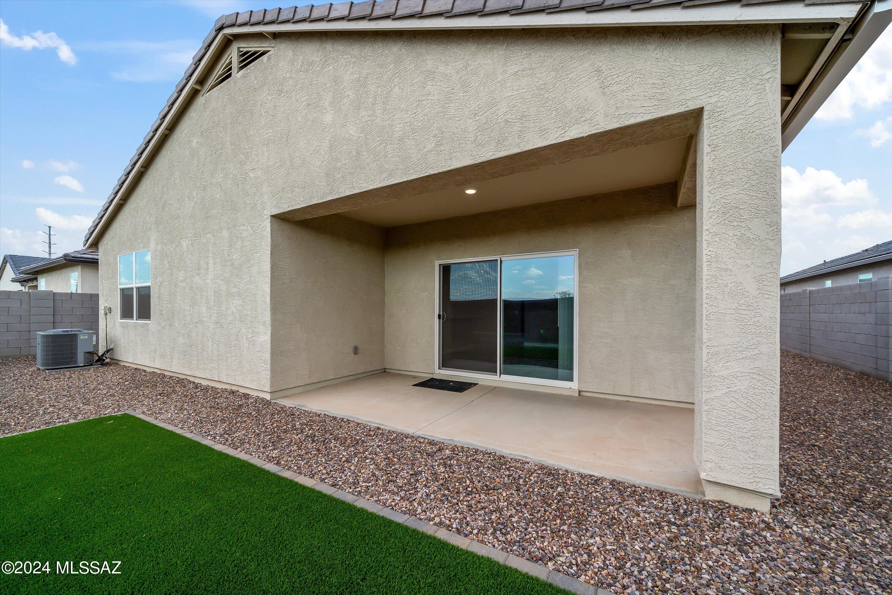 36990 N Aleutian Drive