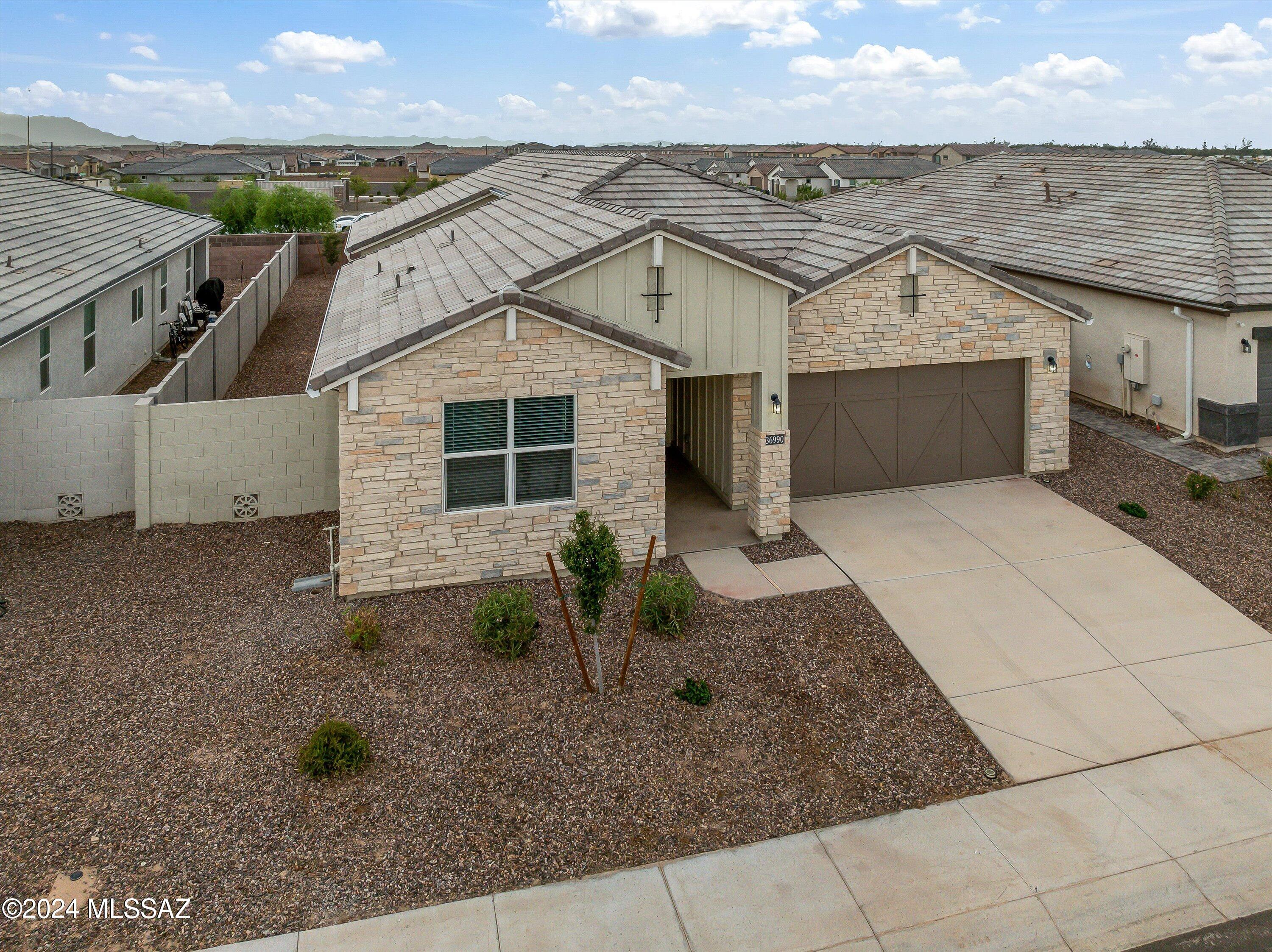 36990 N Aleutian Drive