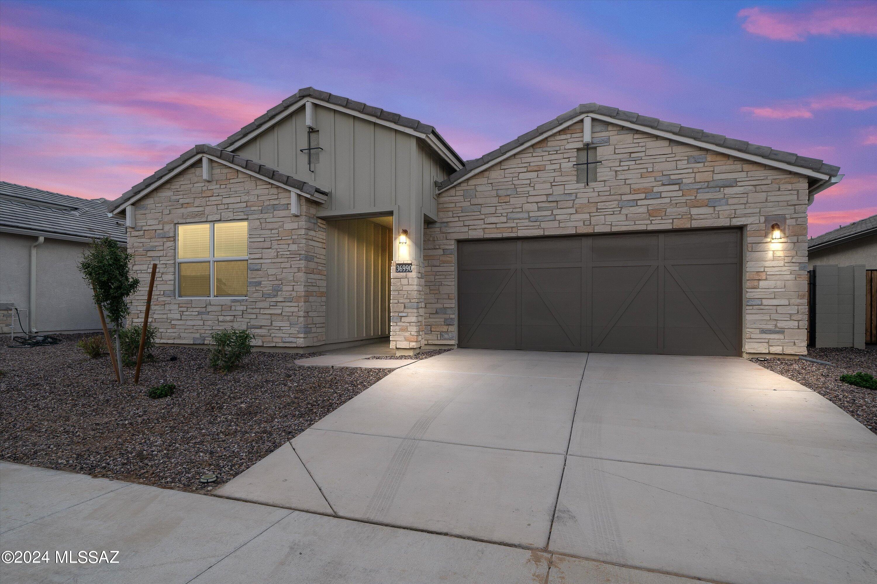 36990 N Aleutian Drive