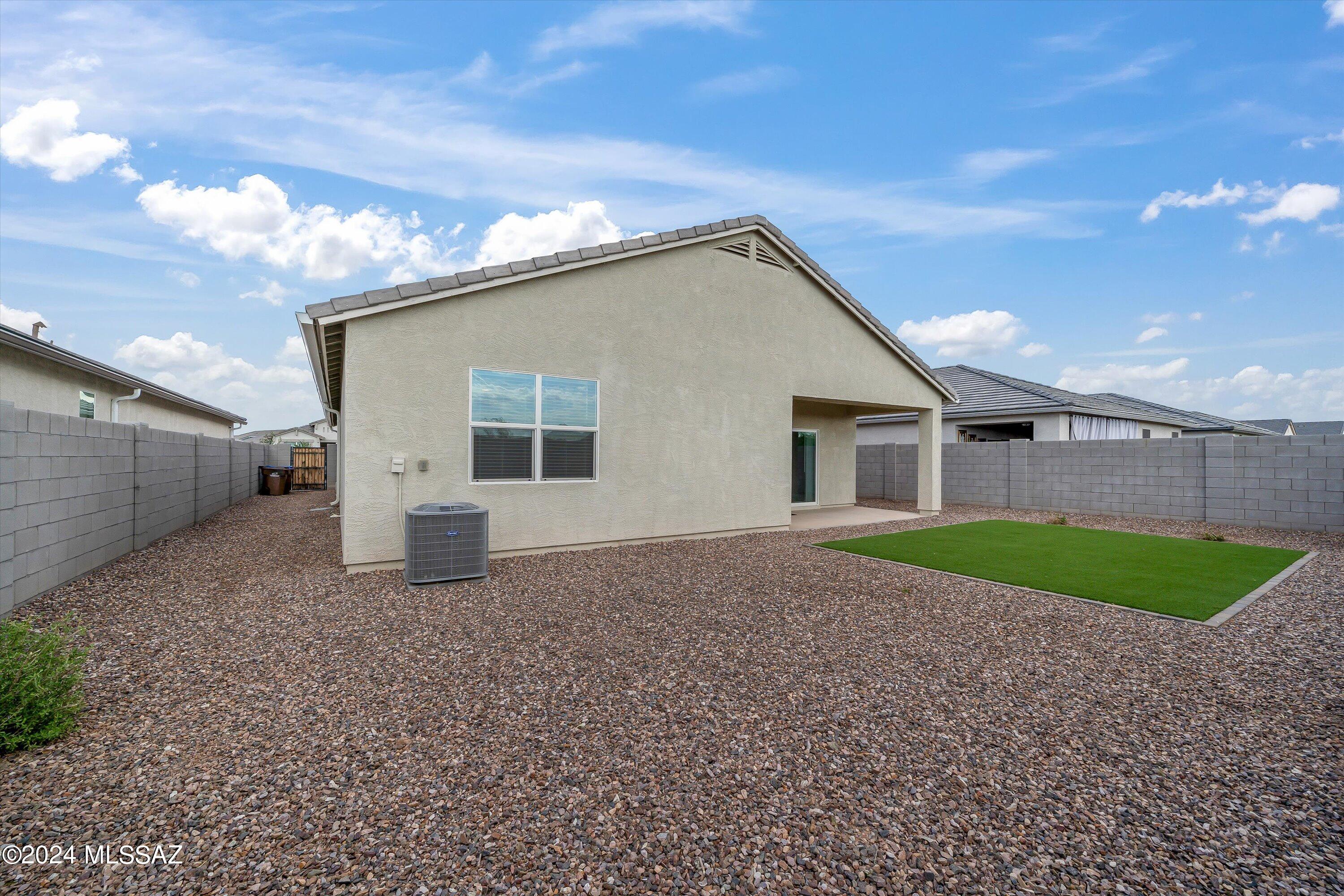 36990 N Aleutian Drive