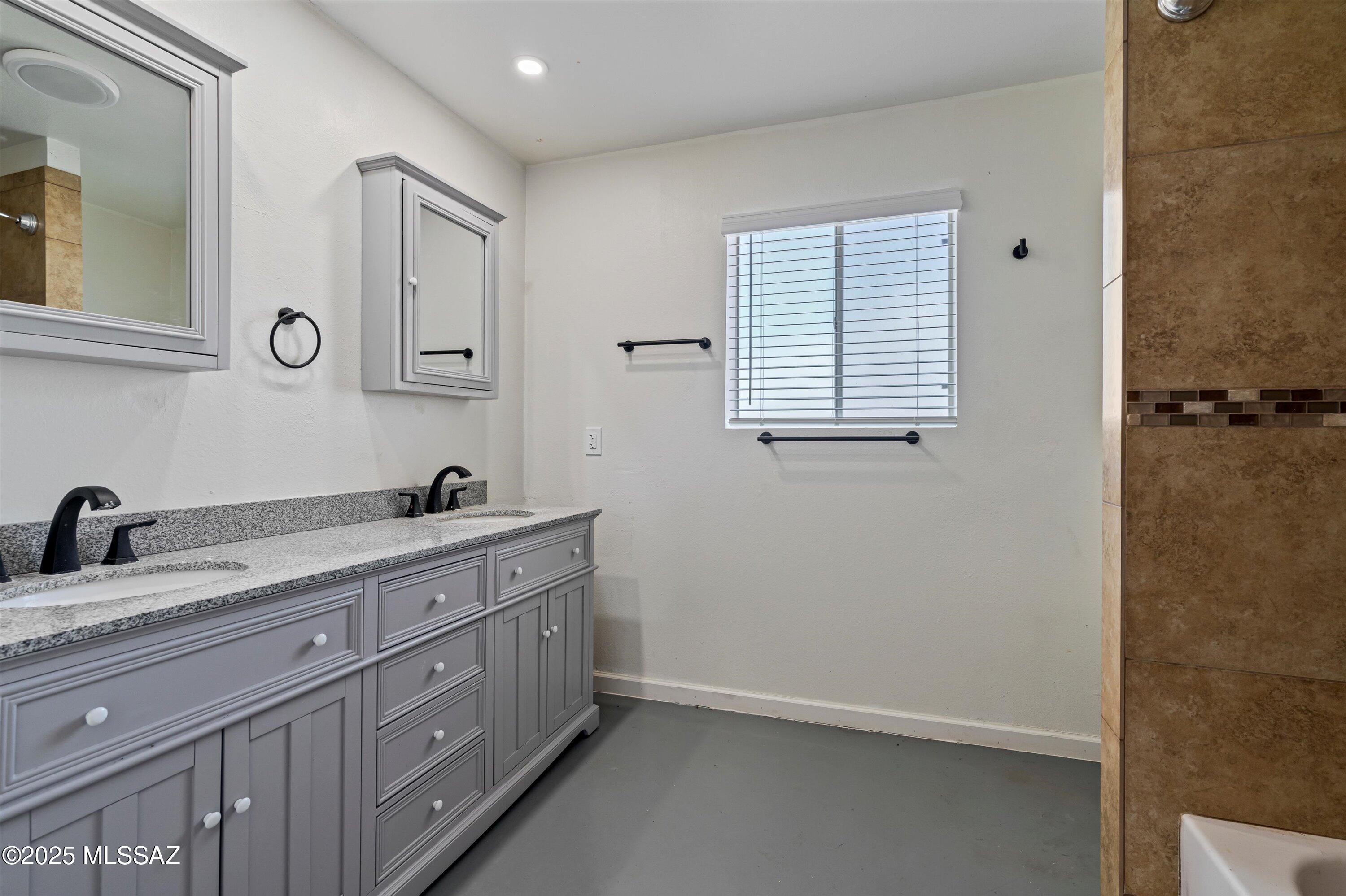 5451 N Genematas Drive