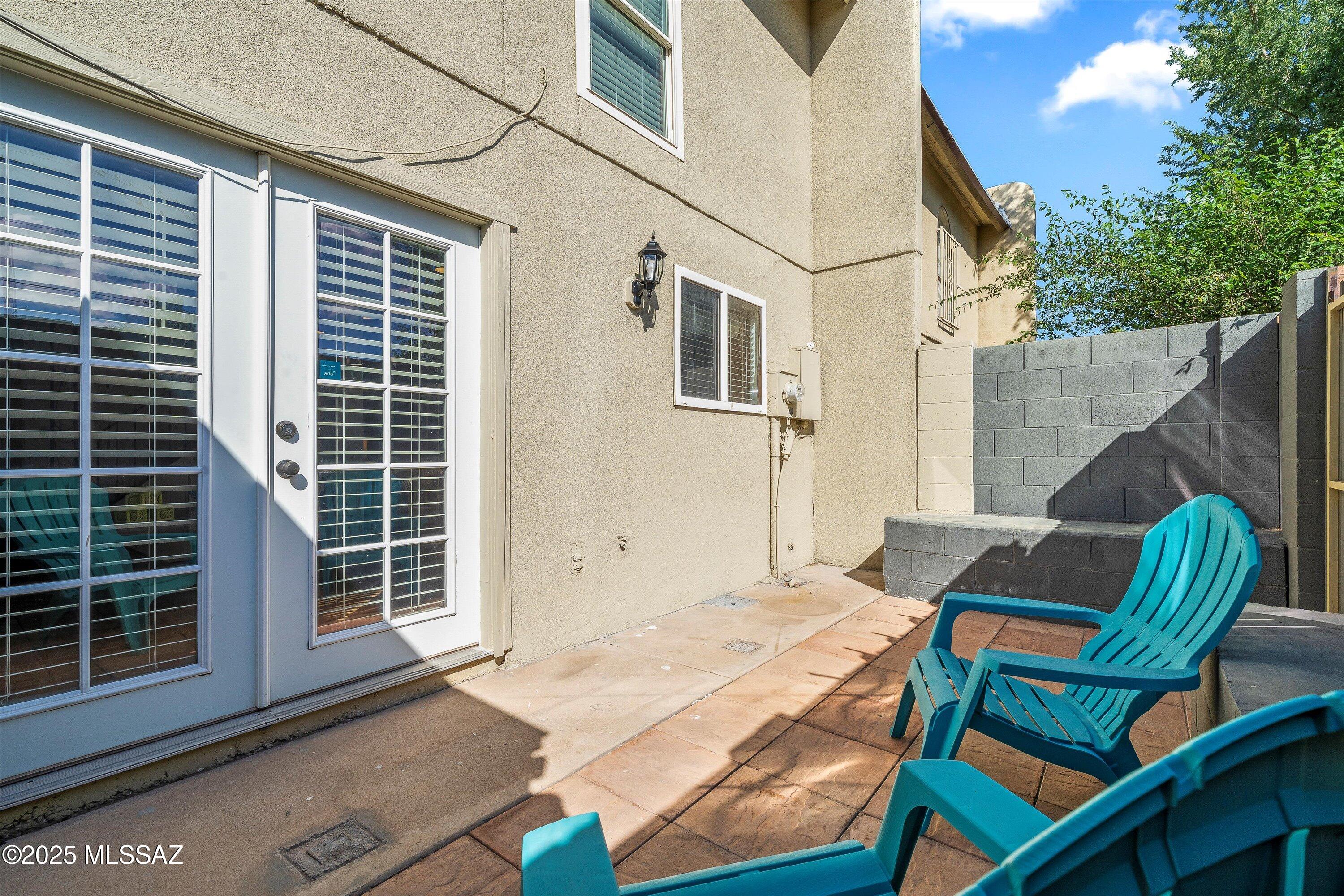 1587 E Prince Road