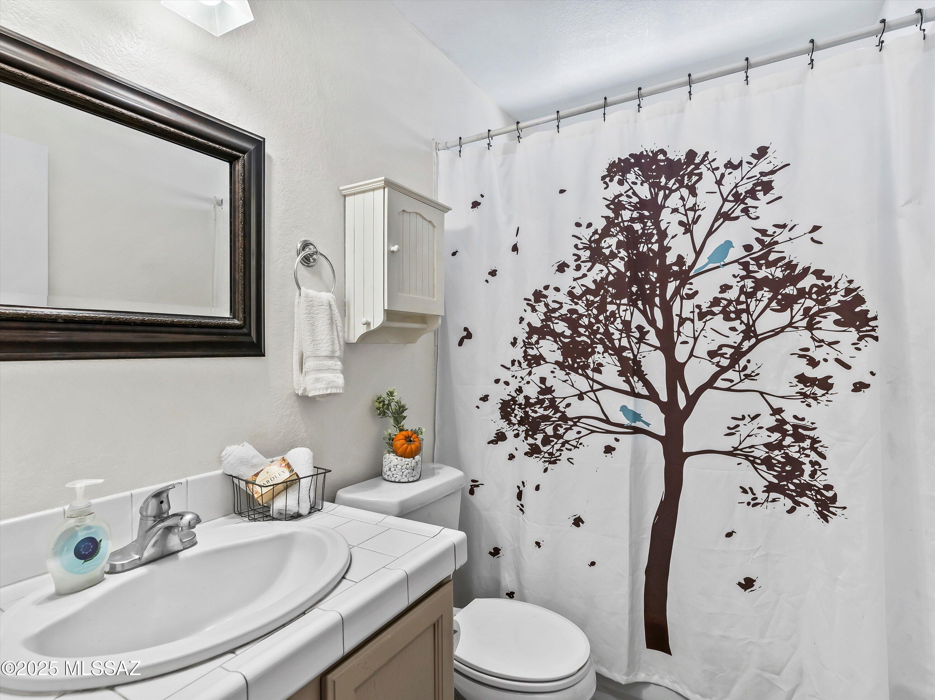 9048 E Orchid Vine Drive
