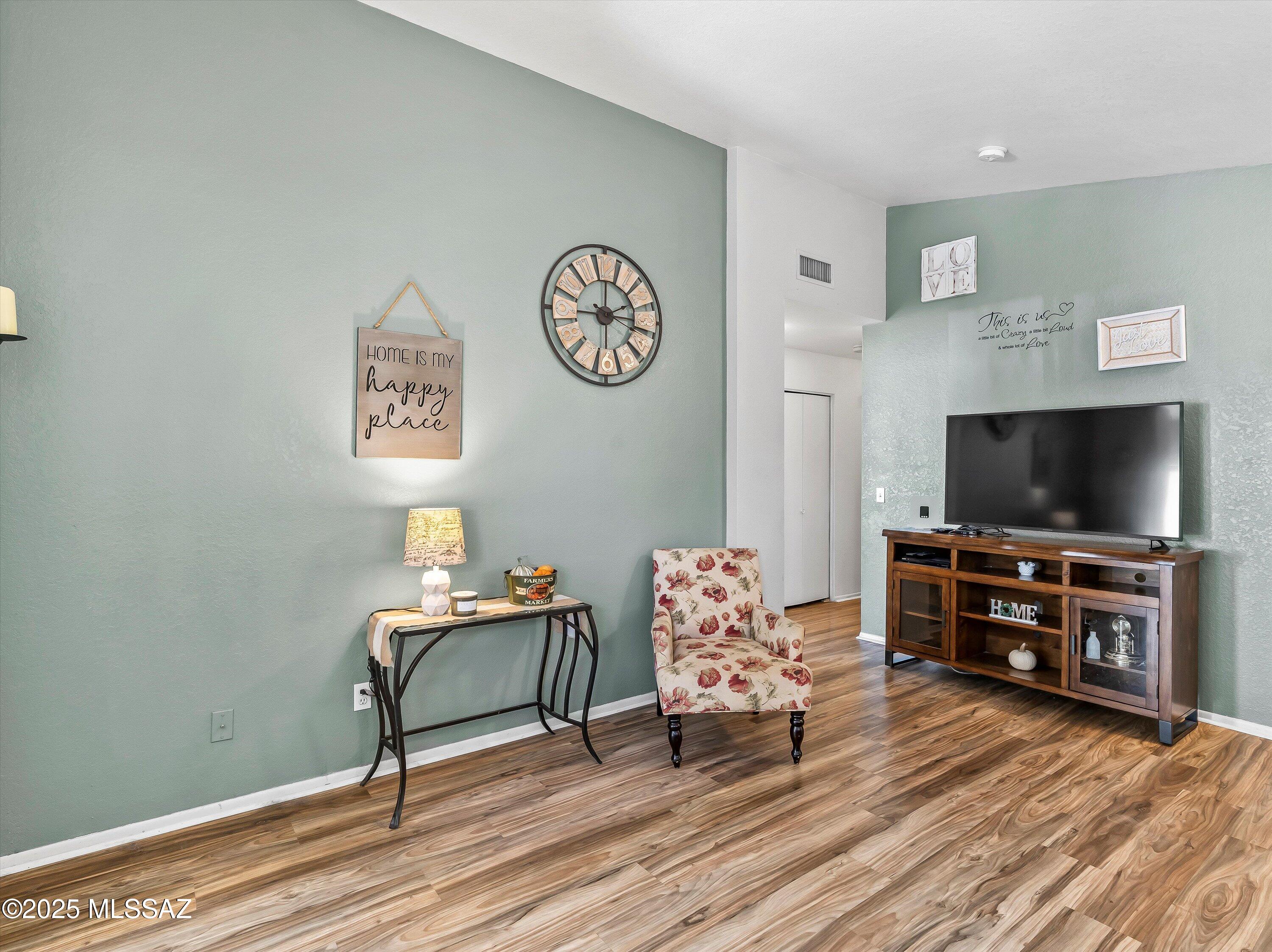 9048 E Orchid Vine Drive